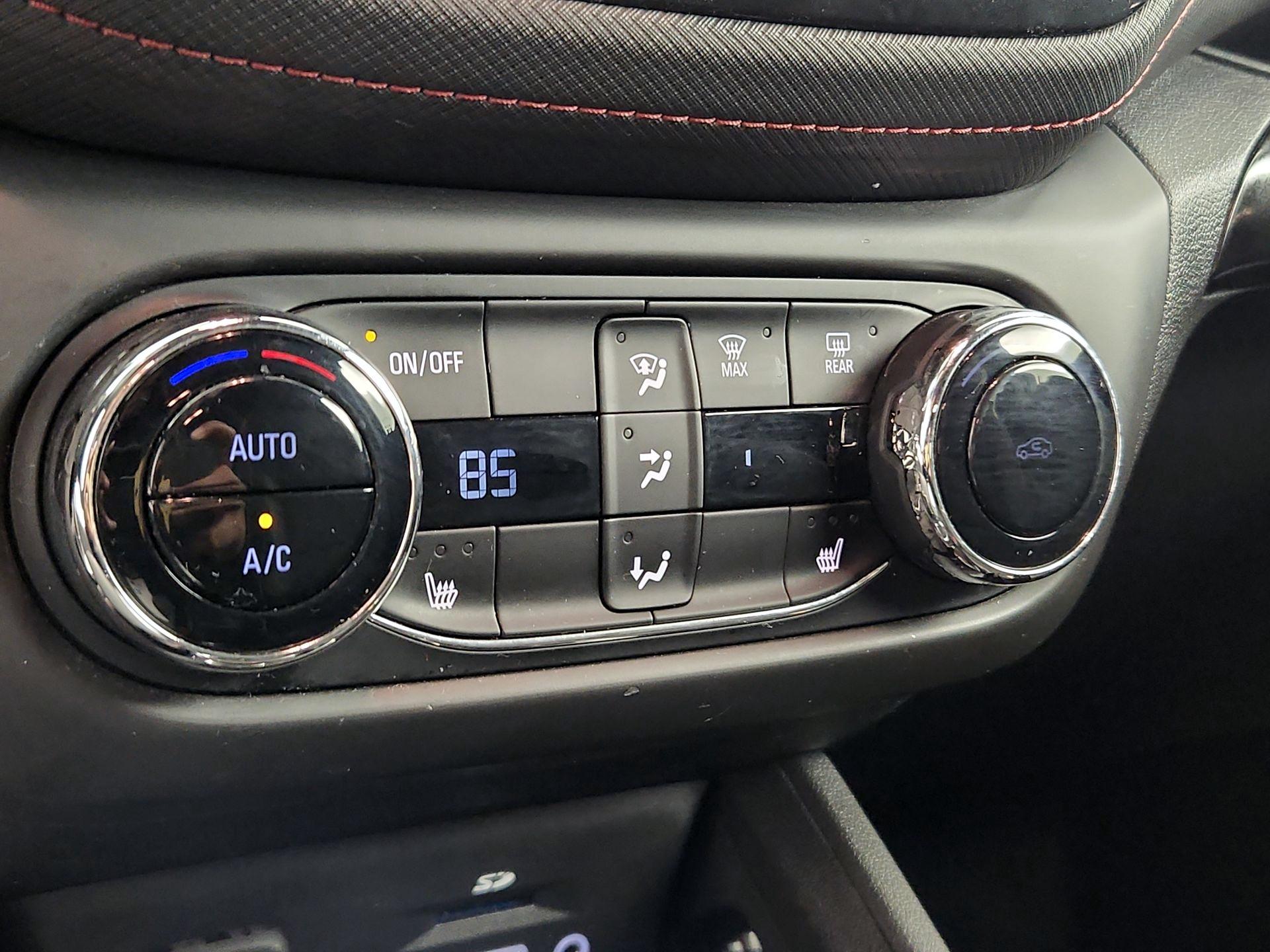 Thumbnail: 2022 Chevrolet TrailBlazer - 16