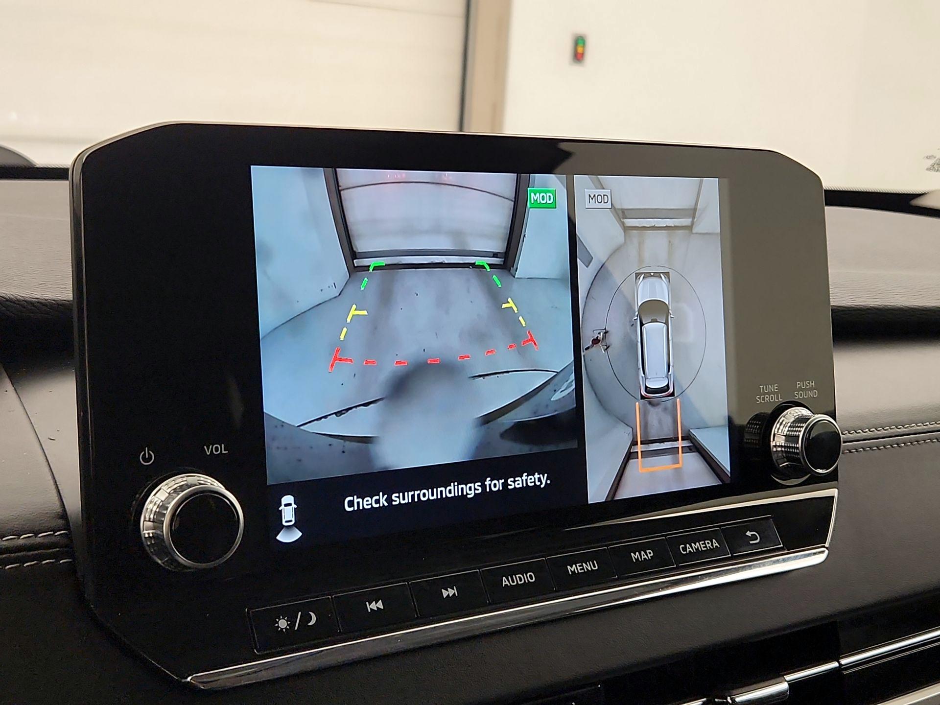 Thumbnail: 2024 Mitsubishi Outlander - 15