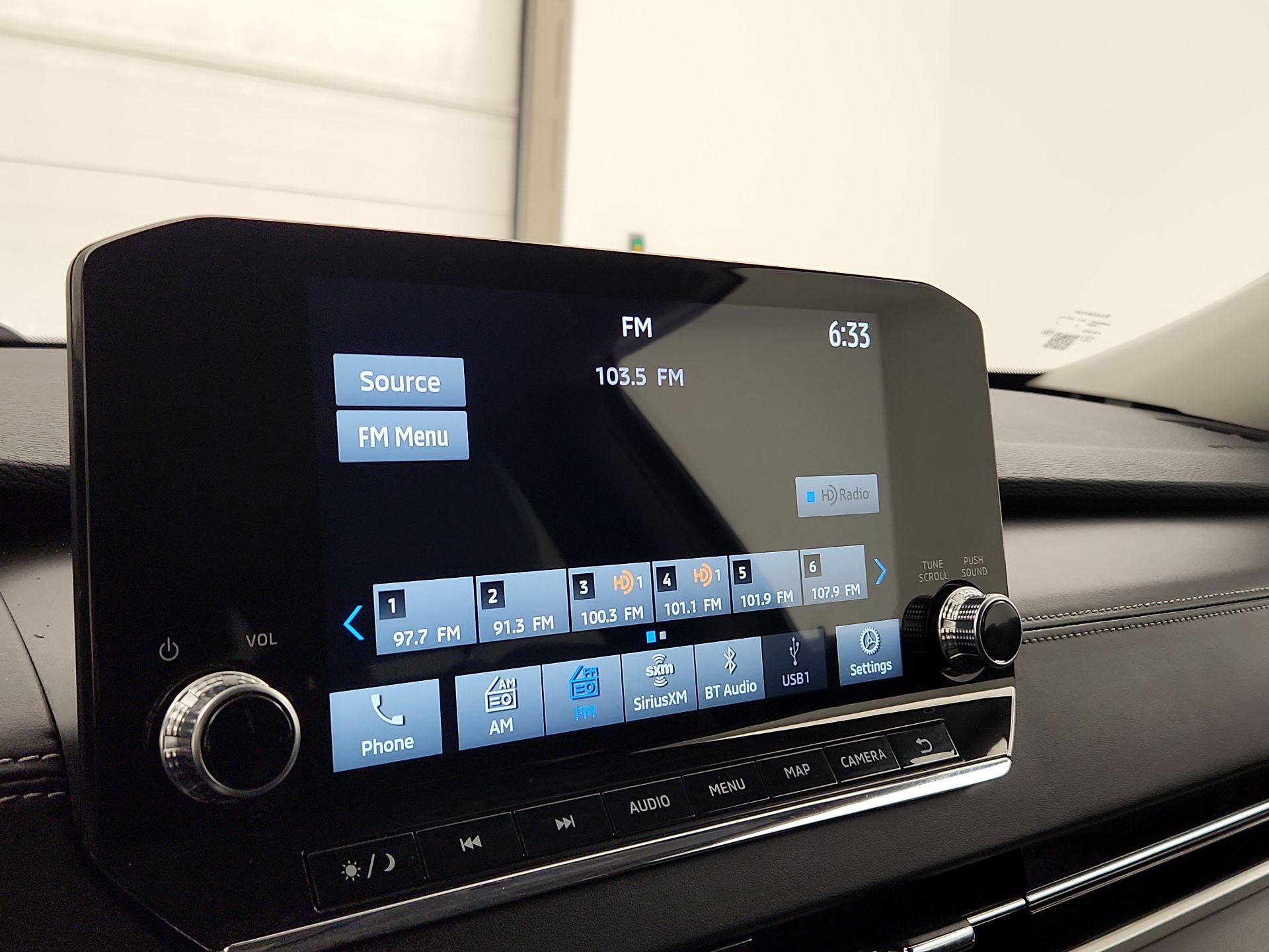 Thumbnail: 2024 Mitsubishi Outlander - 16