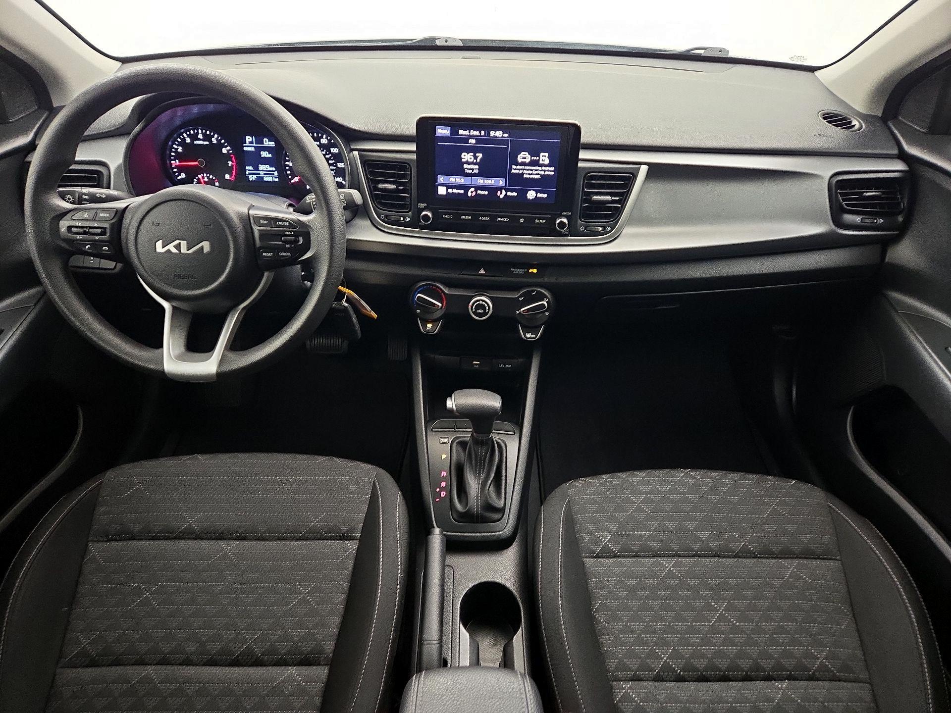 Thumbnail: 2023 Kia Rio - 9