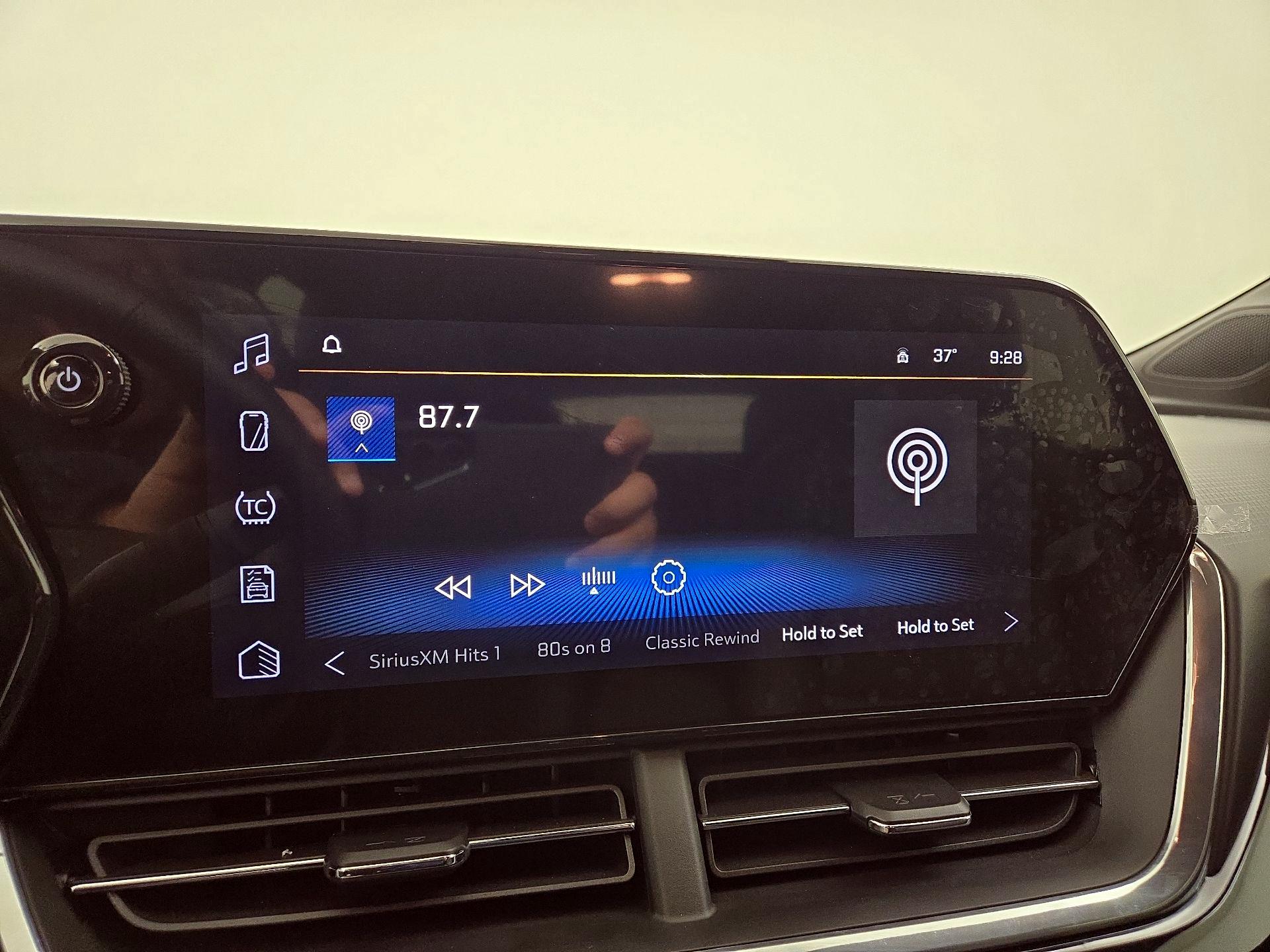 Thumbnail: 2024 Chevrolet Trax - 15