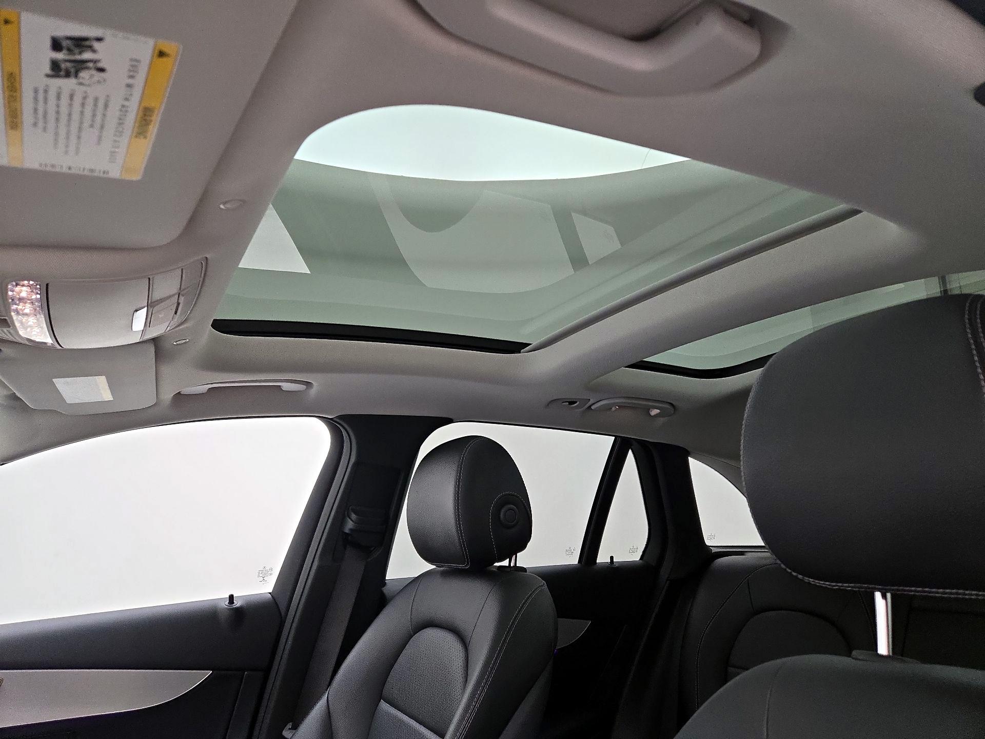 Thumbnail: 2021 Mercedes-Benz GLC - 20