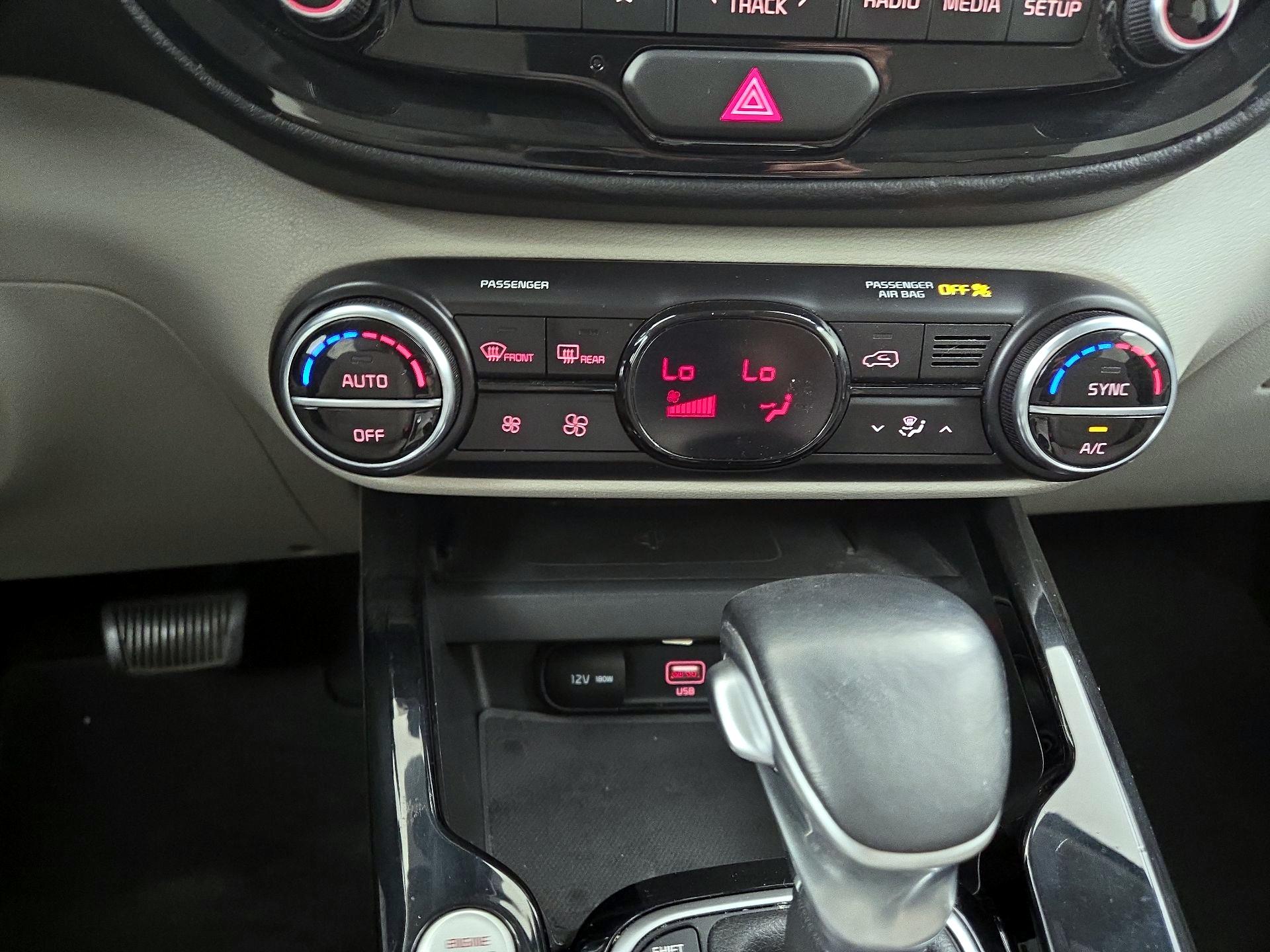 Thumbnail: 2020 Kia Soul - 17