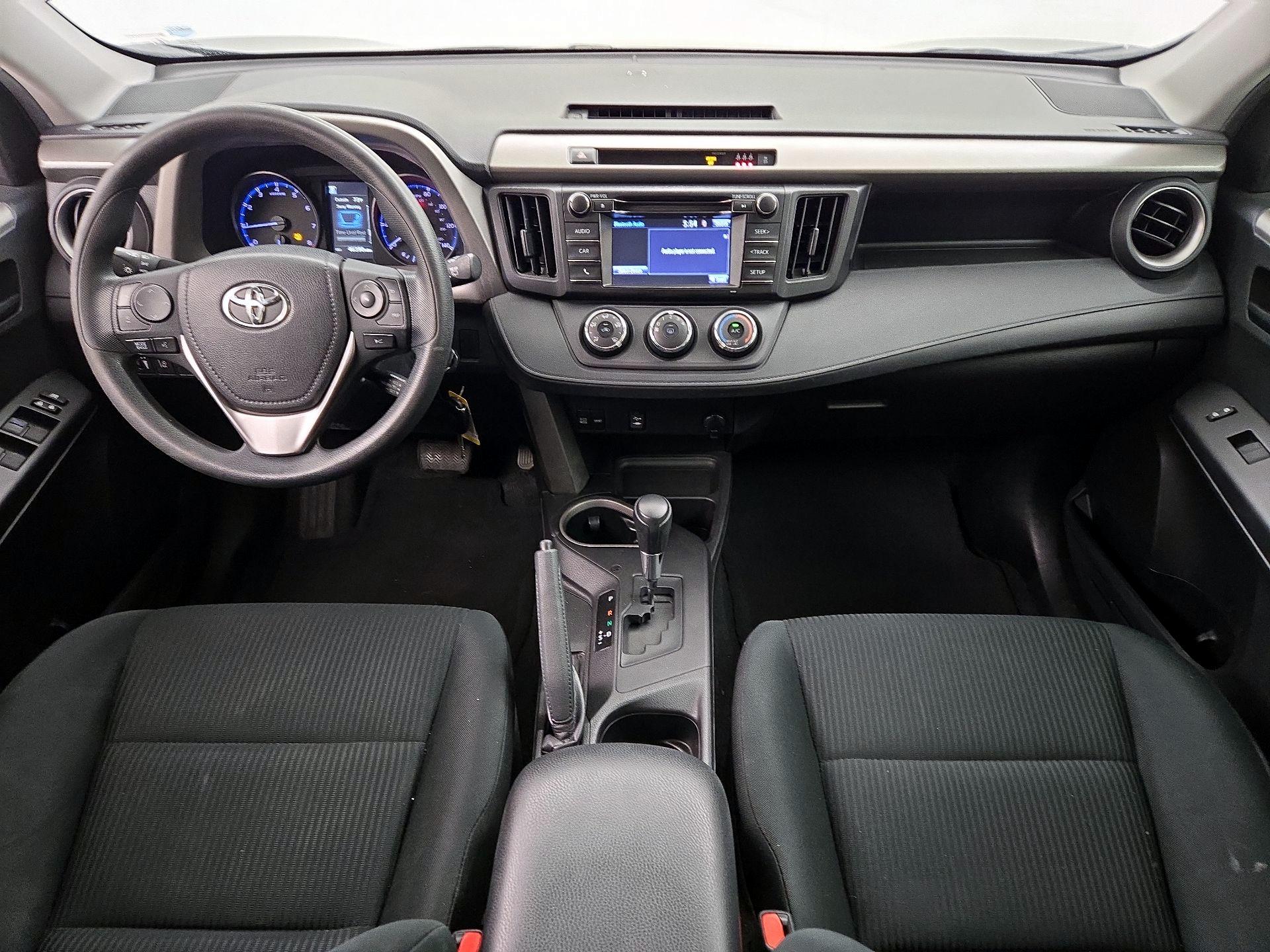 Thumbnail: 2018 Toyota RAV4 - 9