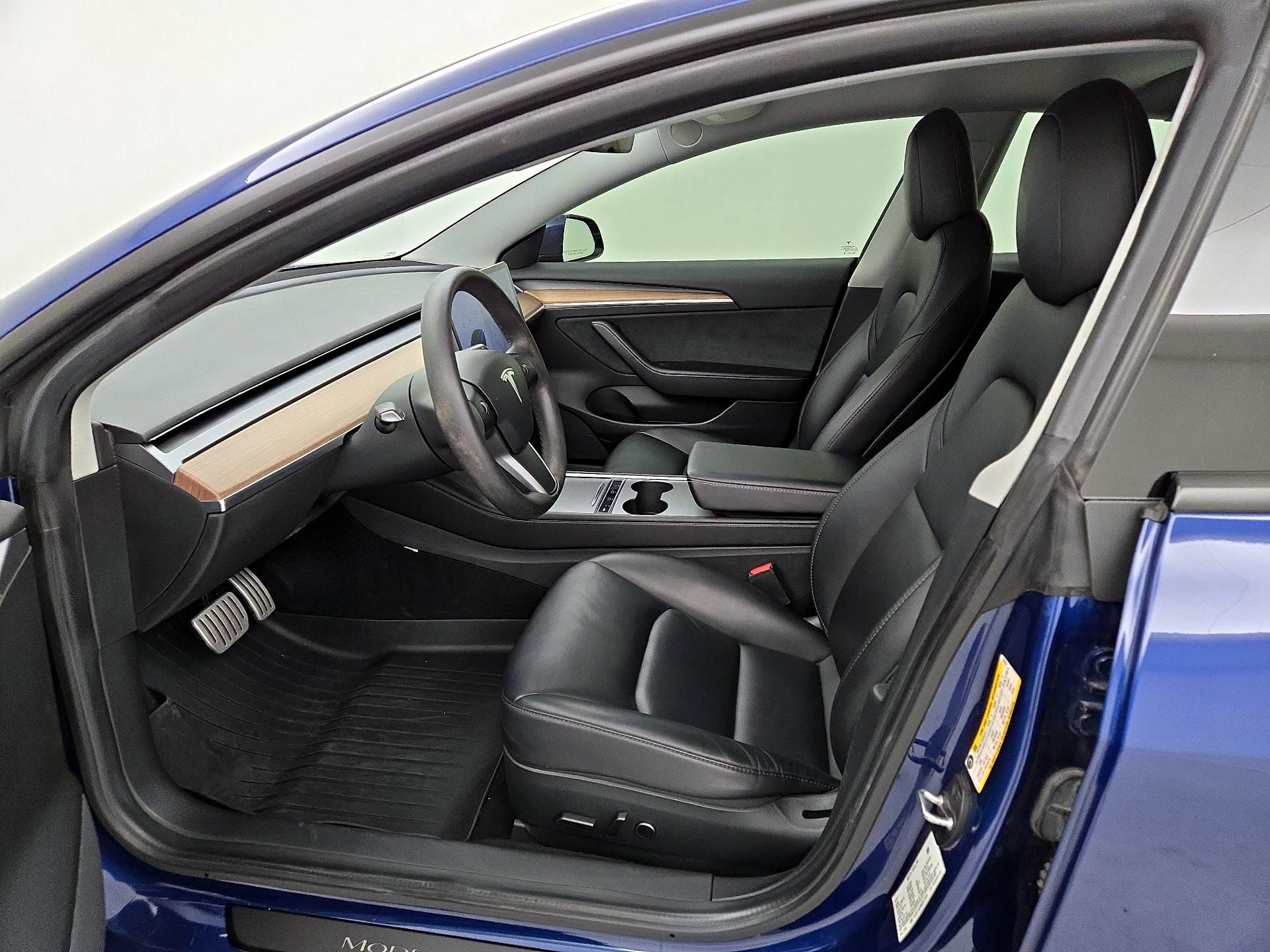 Thumbnail: 2021 Tesla Model 3 - 11