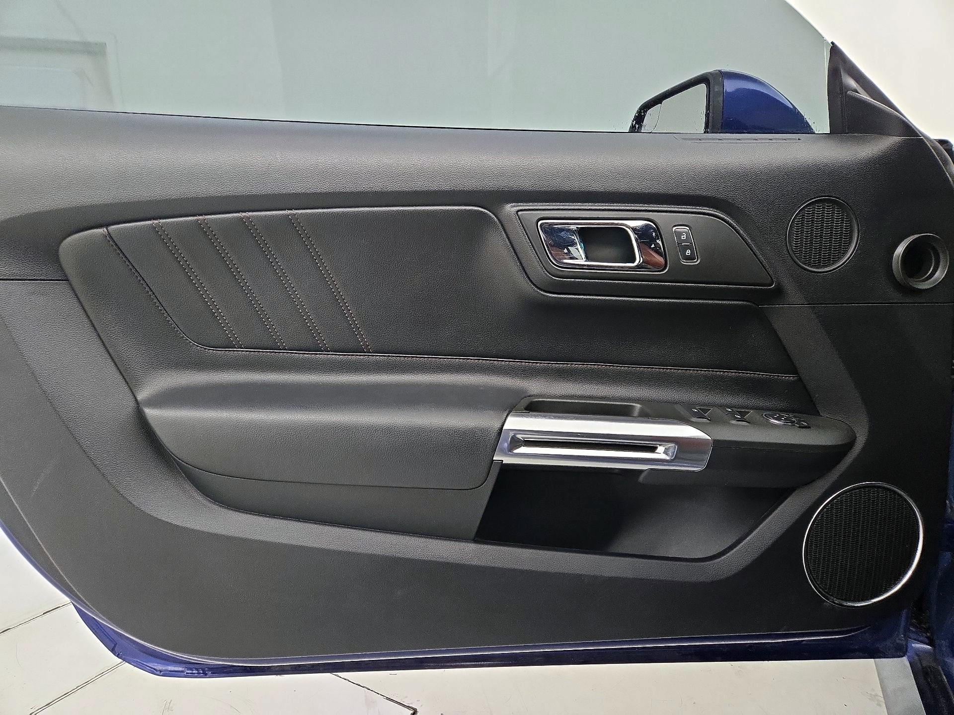 Thumbnail: 2016 Ford Mustang - 12