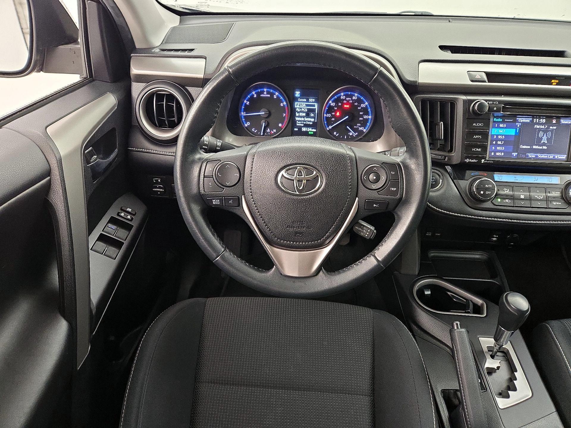 Thumbnail: 2018 Toyota RAV4 - 10