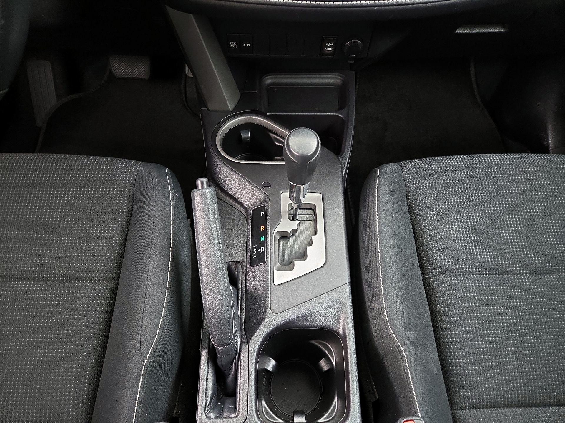 Thumbnail: 2018 Toyota RAV4 - 17