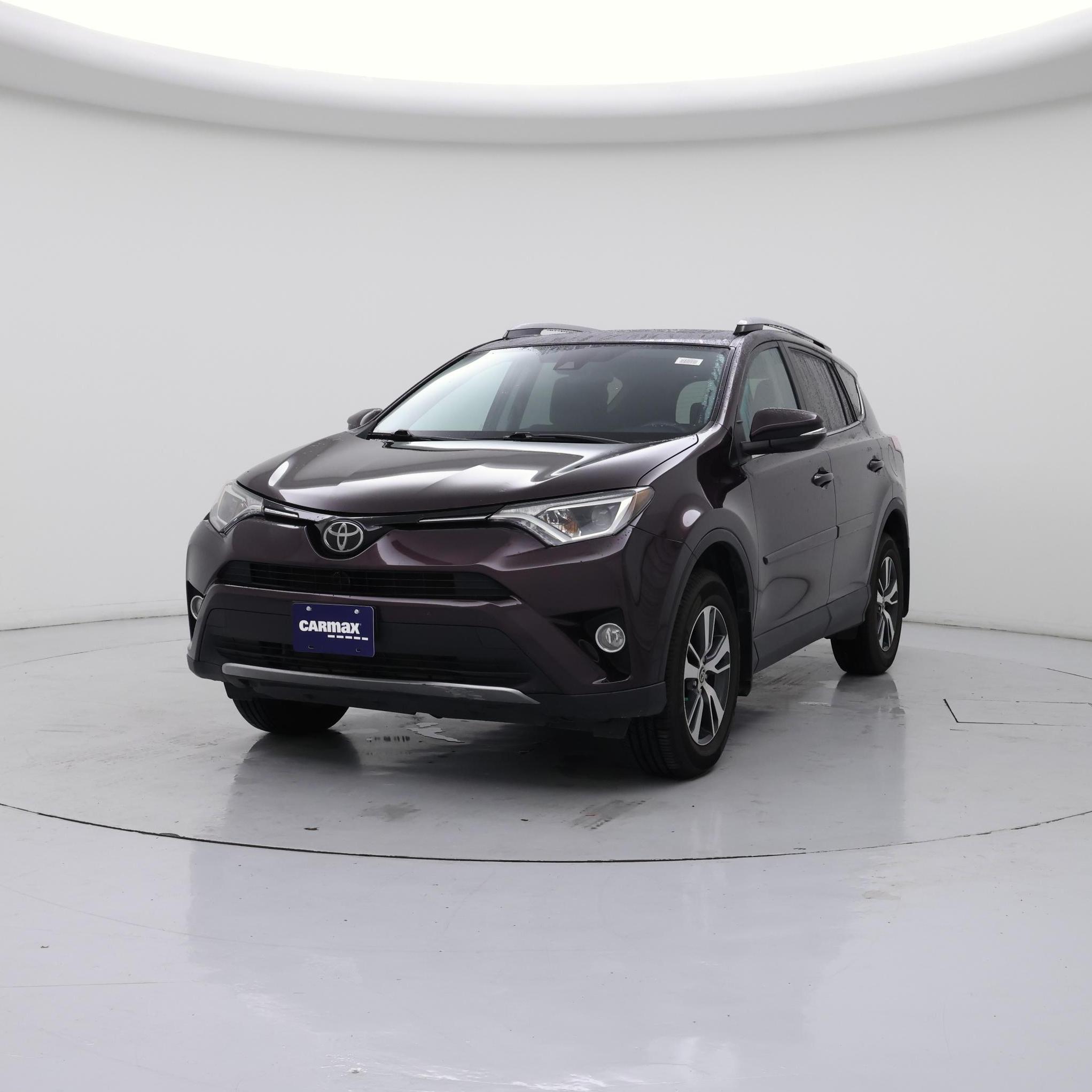 Thumbnail: 2018 Toyota RAV4 - 4