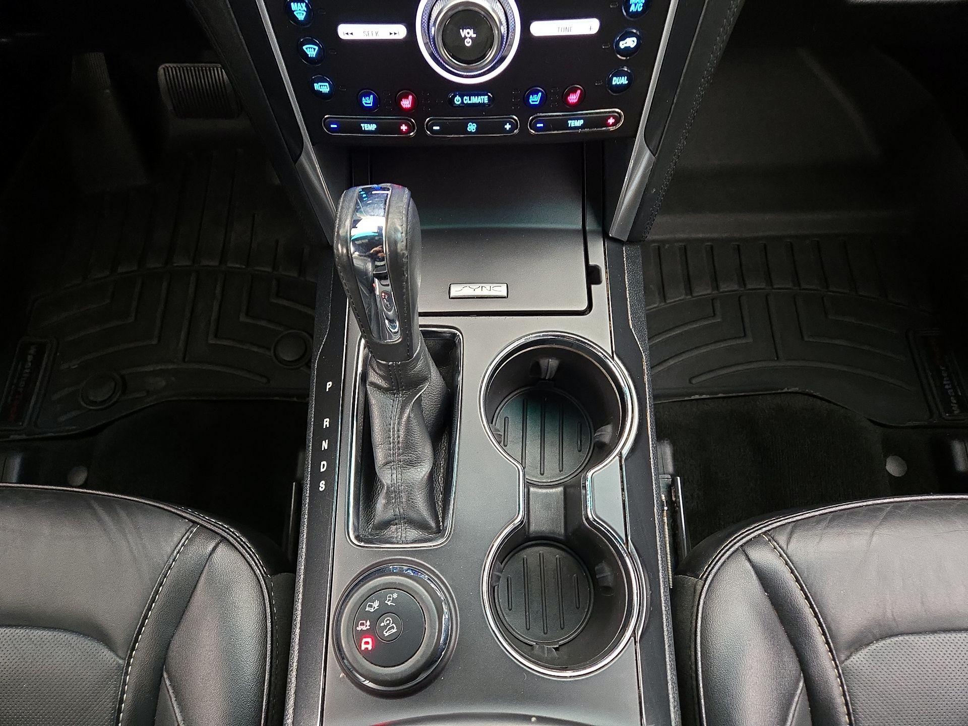 Thumbnail: 2016 Ford Explorer - 18