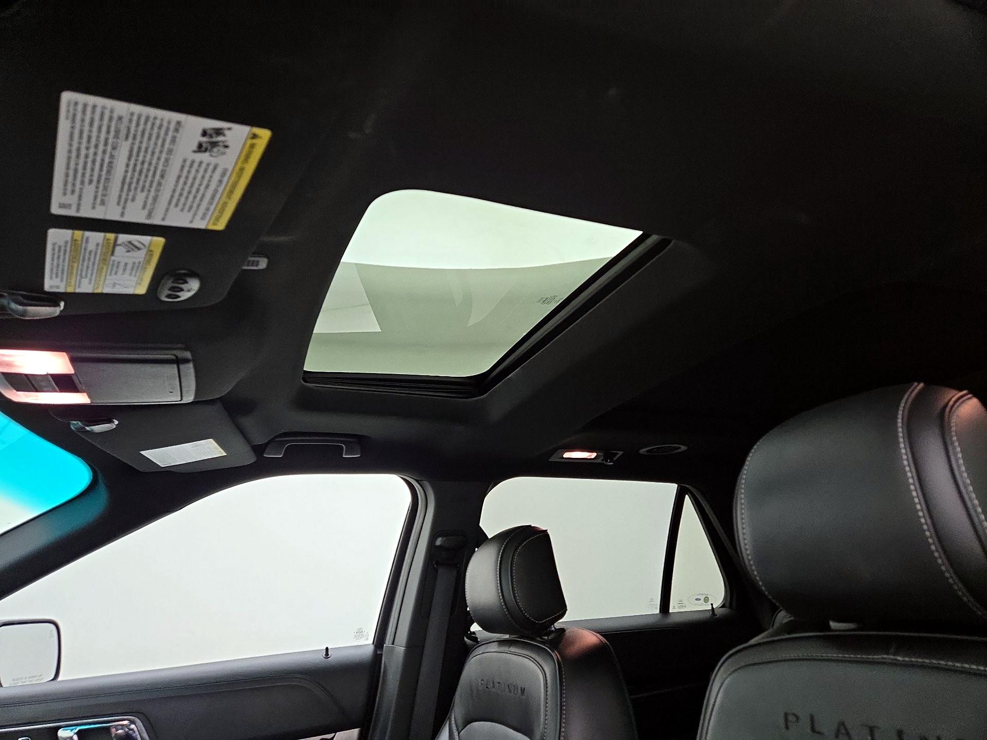 Thumbnail: 2016 Ford Explorer - 20