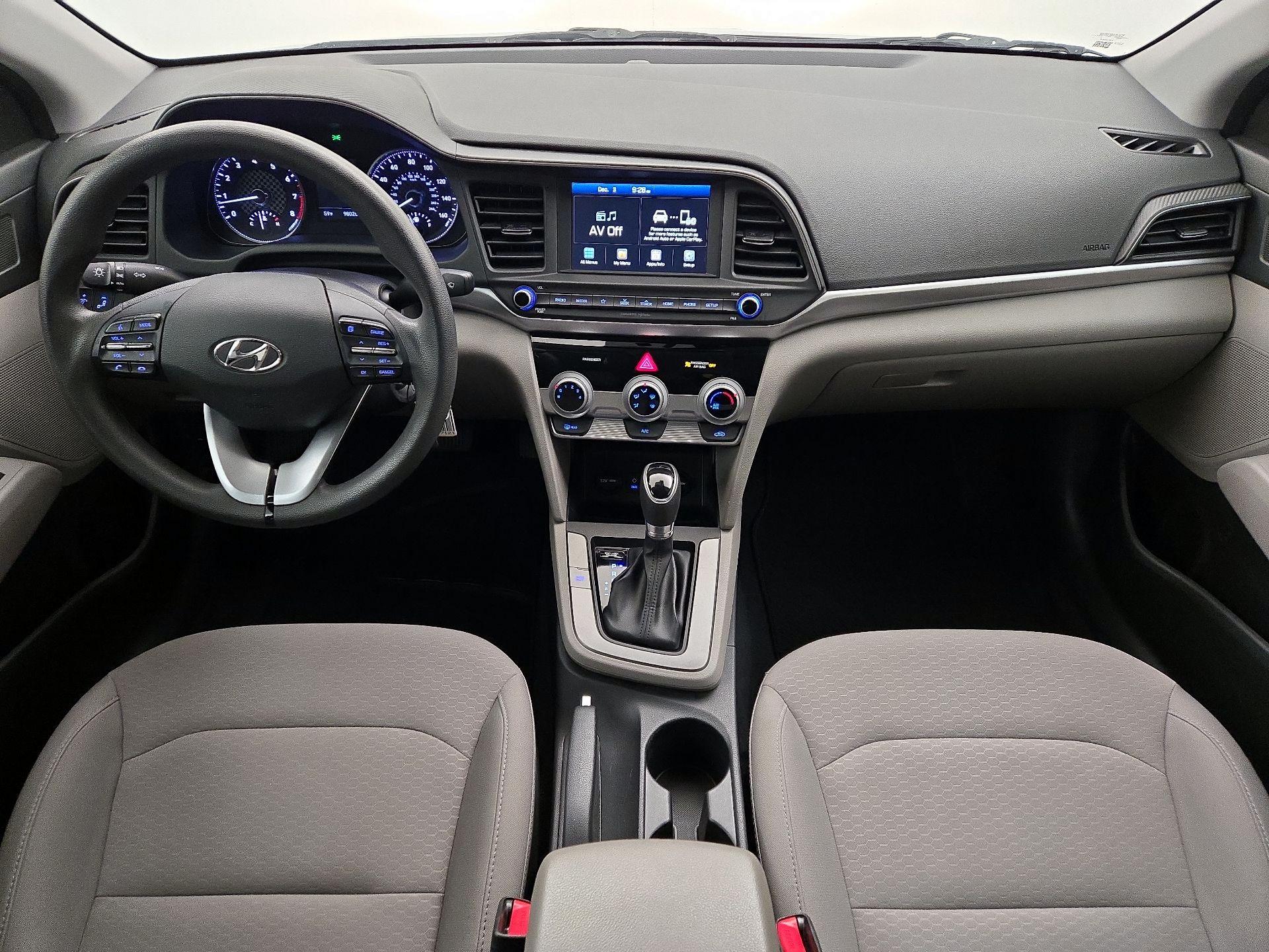 Thumbnail: 2019 Hyundai Elantra - 9