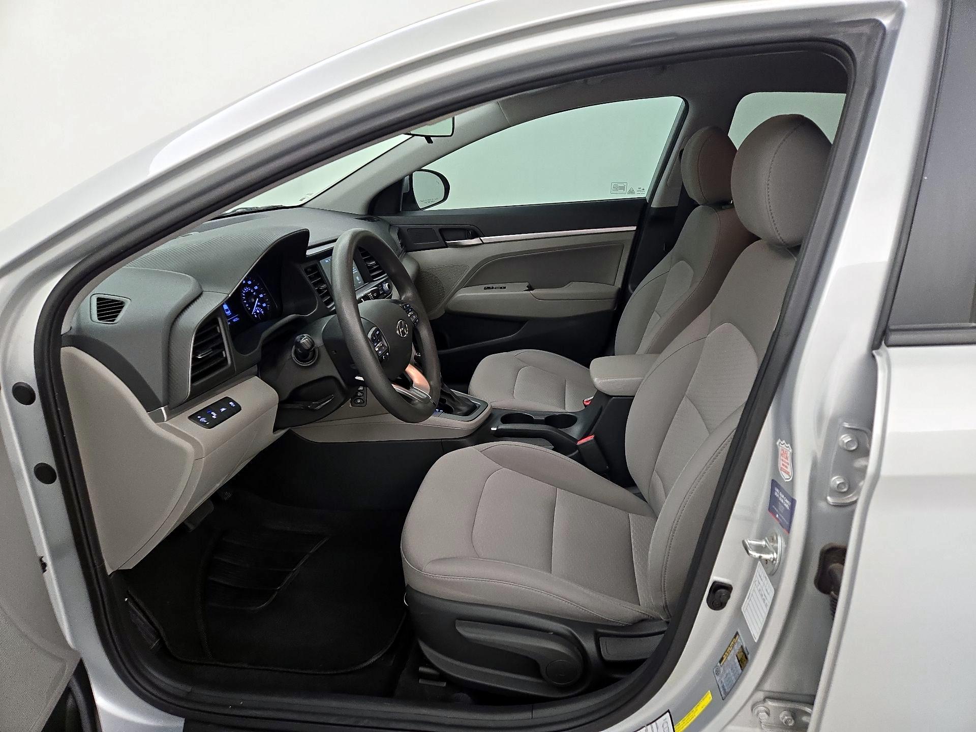 Thumbnail: 2019 Hyundai Elantra - 11