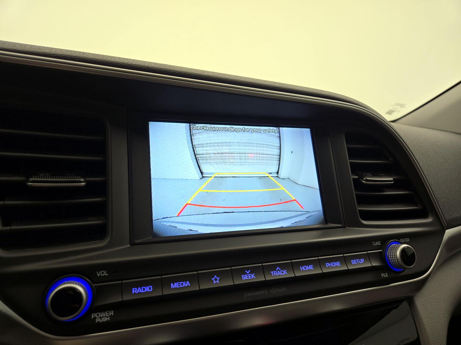 Thumbnail: 2019 Hyundai Elantra - 14