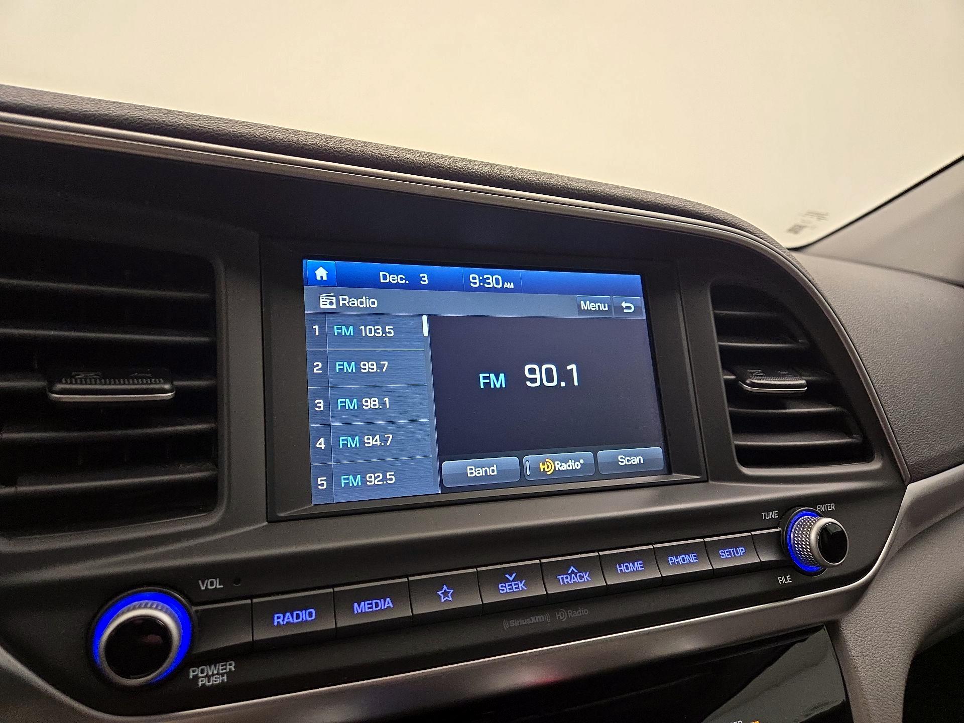 Thumbnail: 2019 Hyundai Elantra - 15