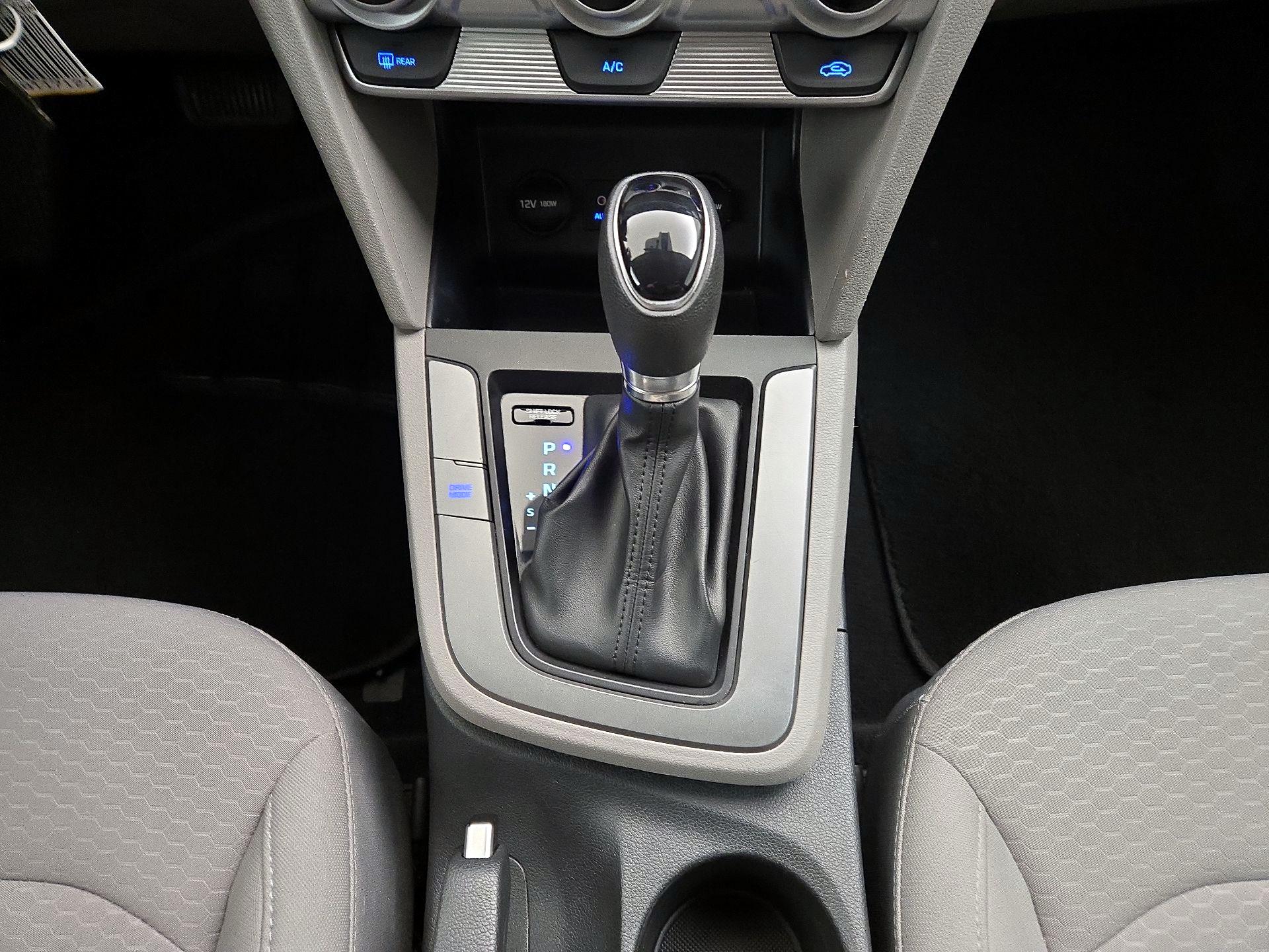 Thumbnail: 2019 Hyundai Elantra - 17