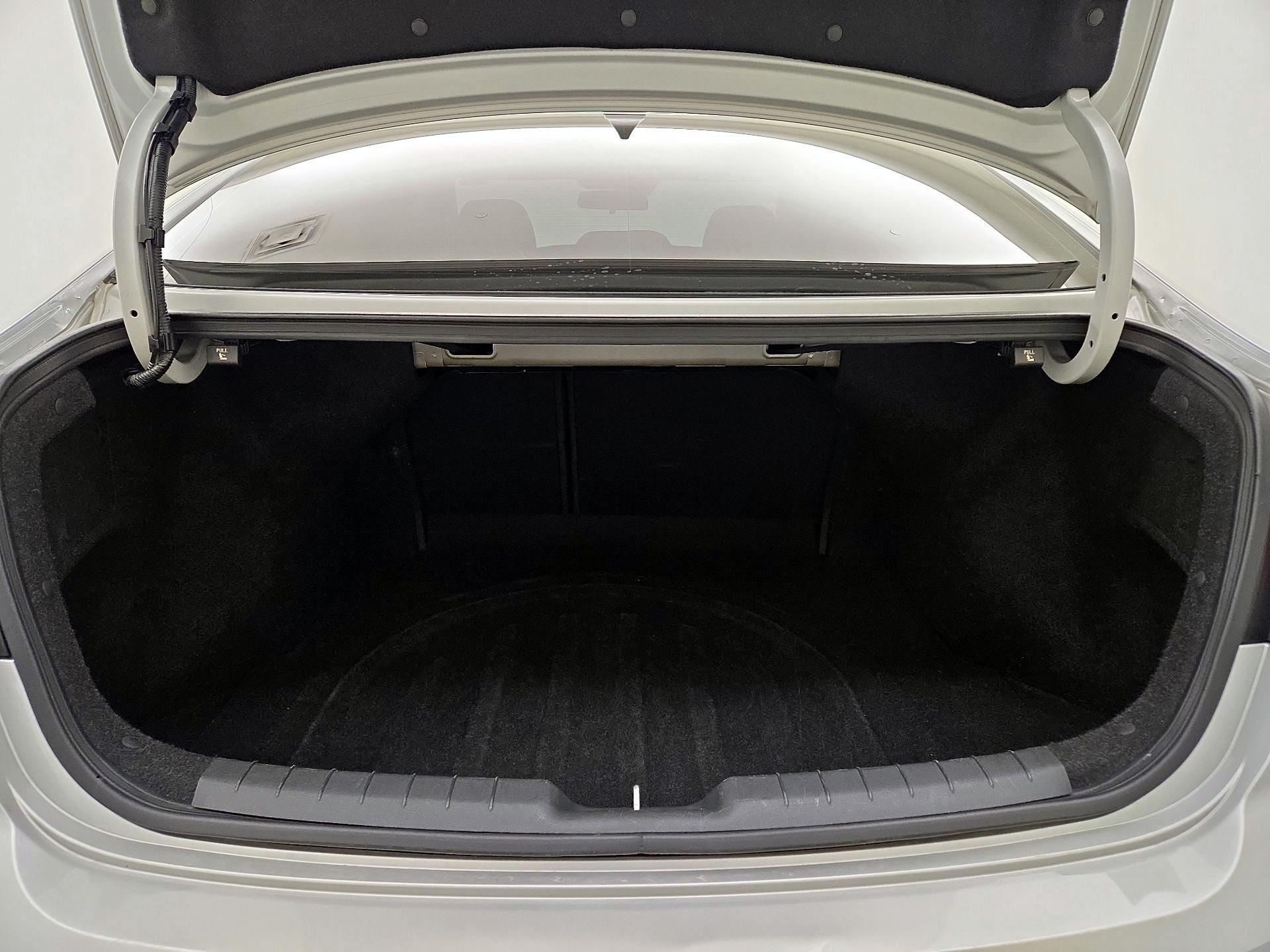 Thumbnail: 2019 Hyundai Elantra - 20