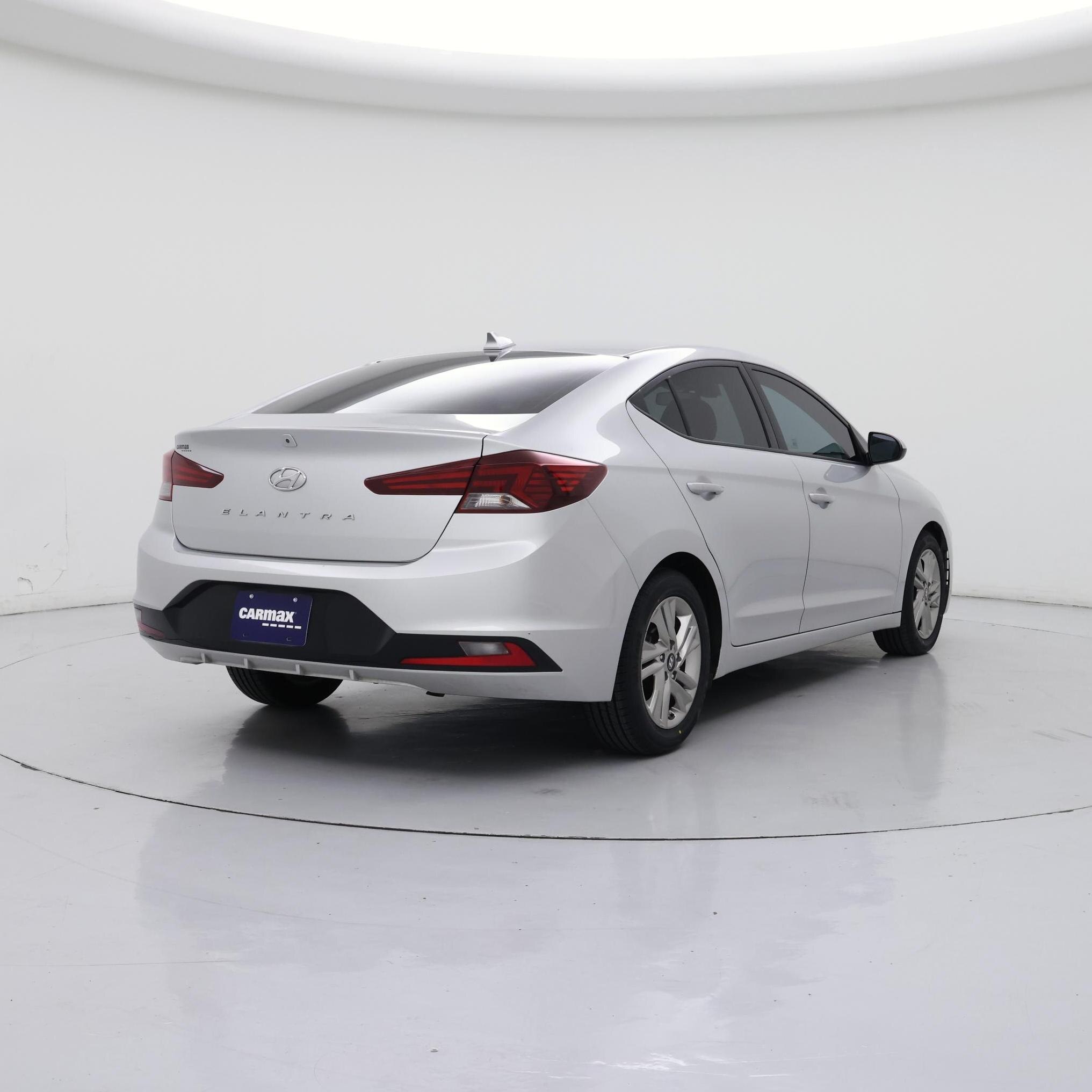 Thumbnail: 2019 Hyundai Elantra - 8