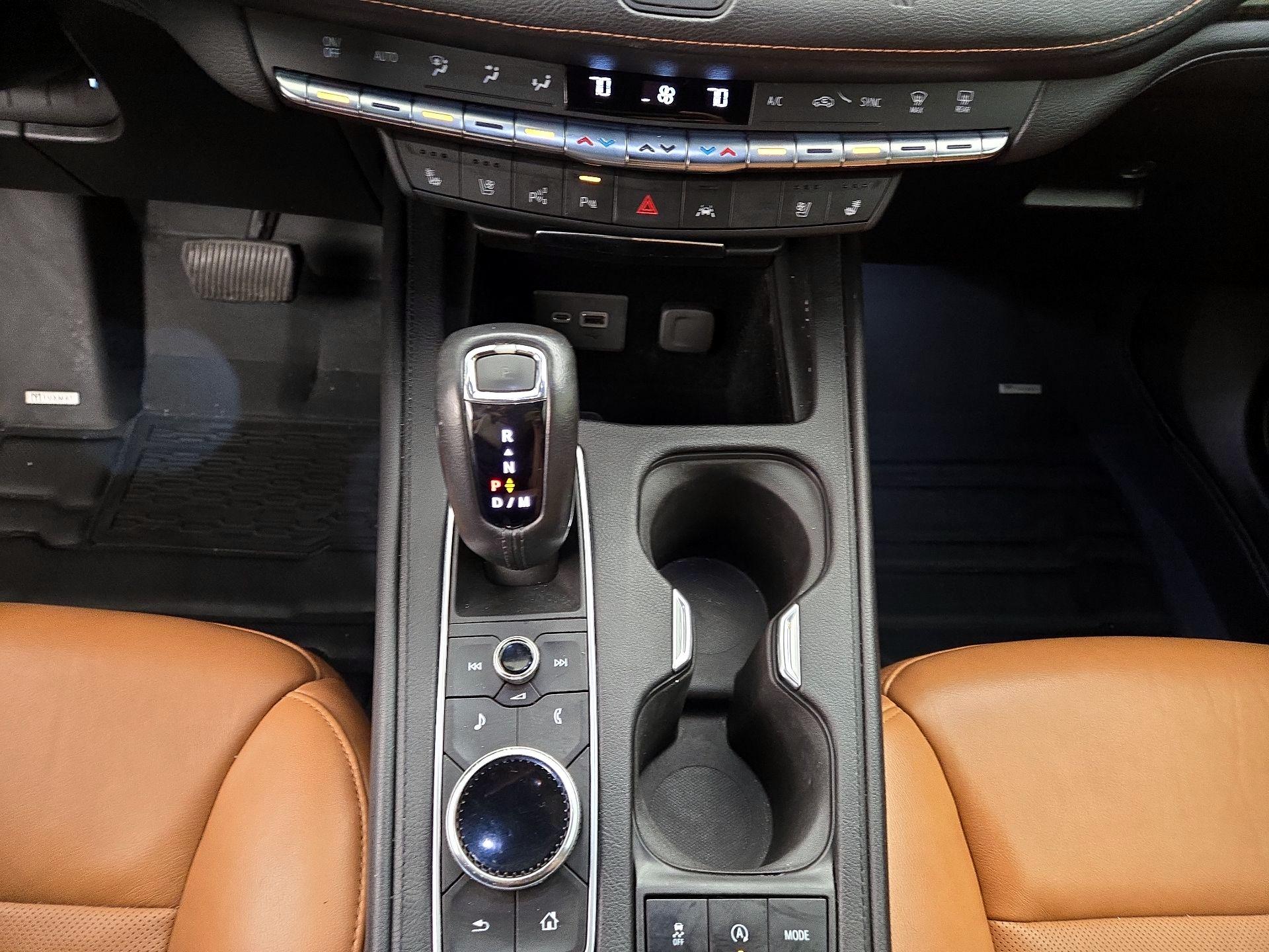 Thumbnail: 2019 Cadillac XT4 - 17