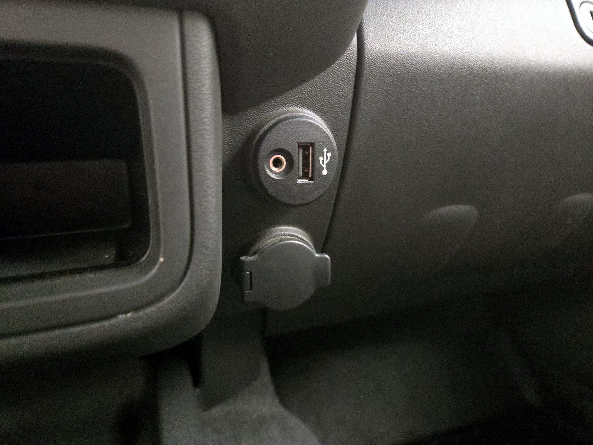 Thumbnail: 2019 Nissan Frontier - 18