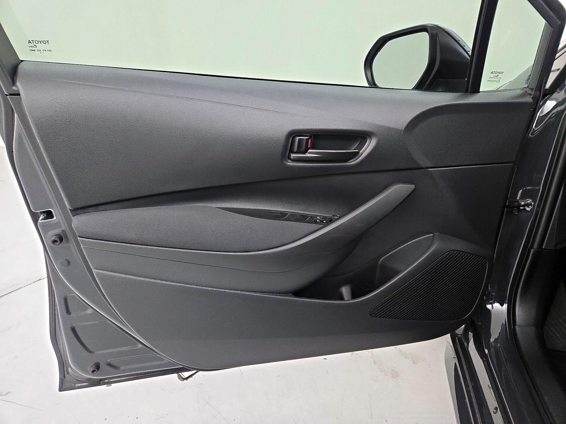 Thumbnail: 2025 Toyota Corolla - 12