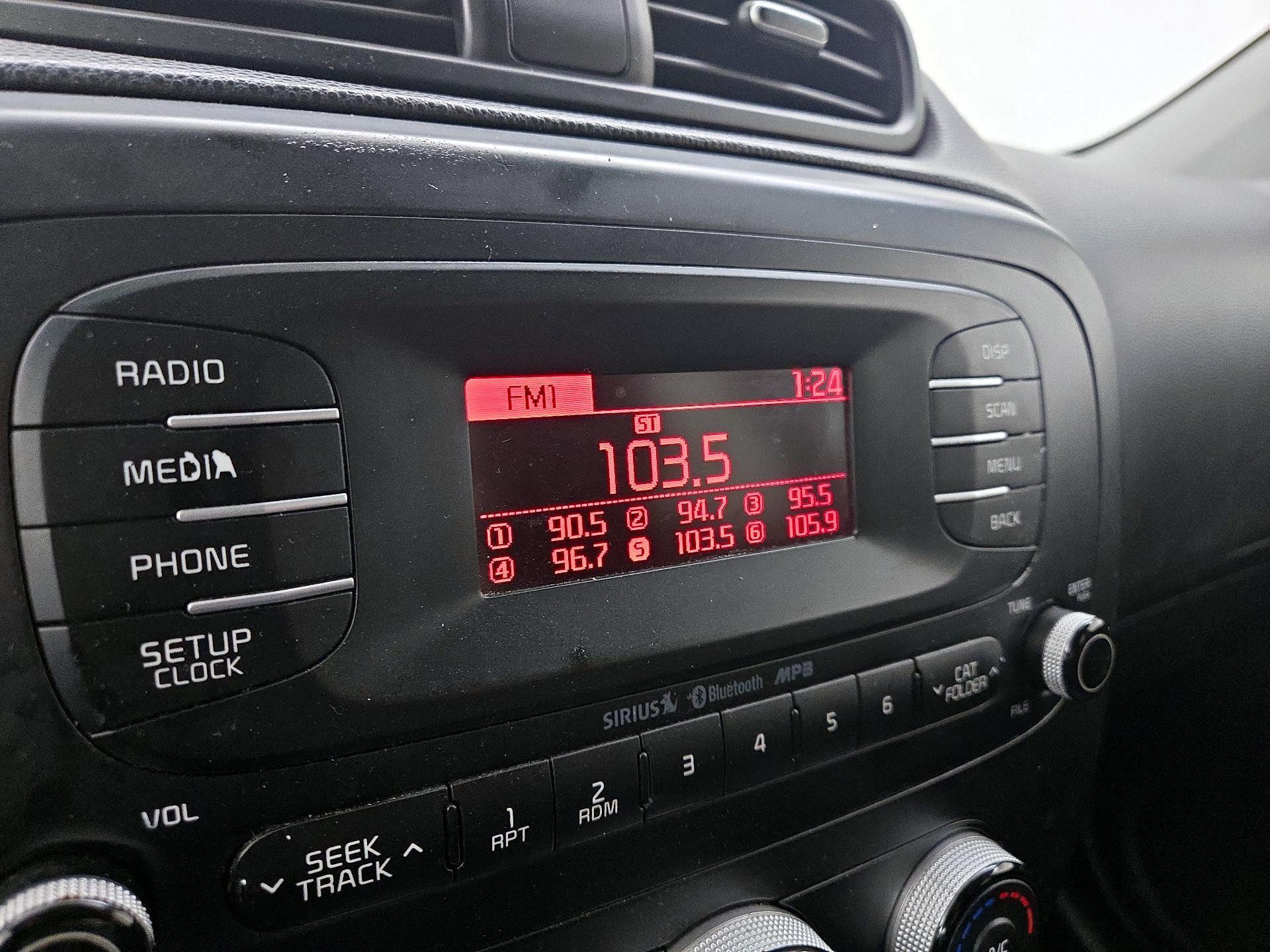 Thumbnail: 2016 Kia Soul - 14