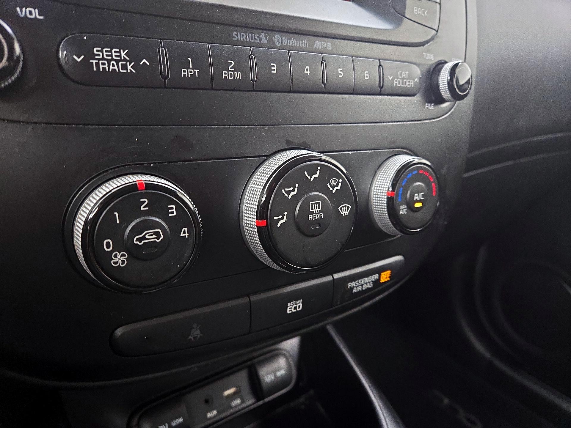 Thumbnail: 2016 Kia Soul - 15