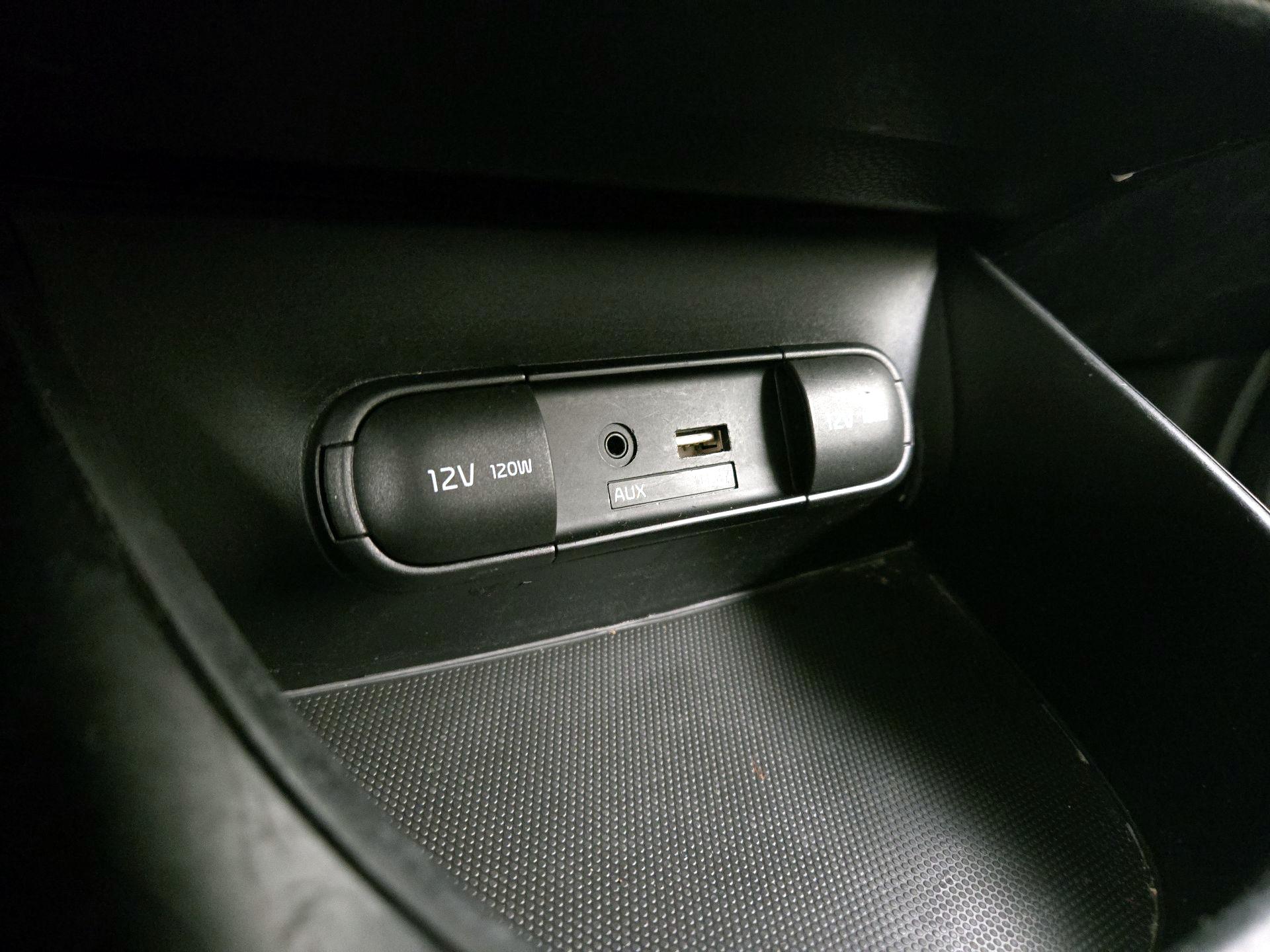 Thumbnail: 2016 Kia Soul - 17