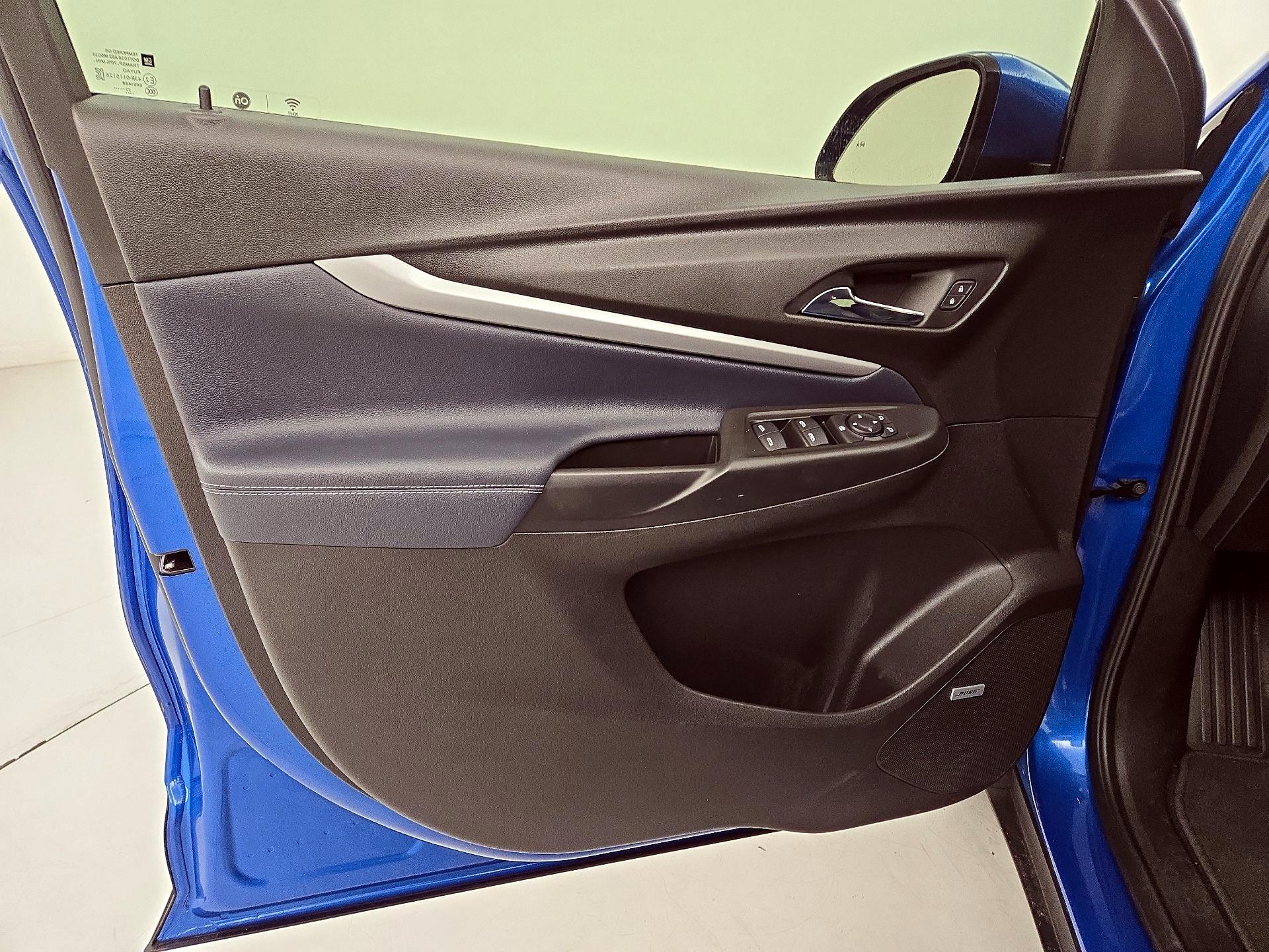 Thumbnail: 2022 Chevrolet Bolt EUV - 12