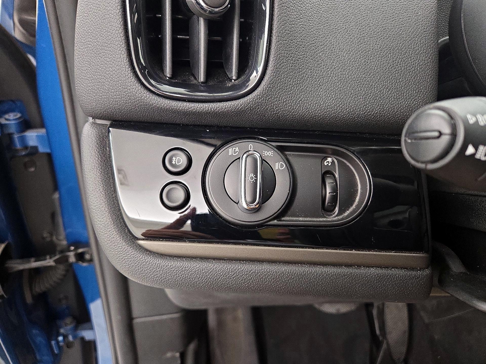 Thumbnail: 2020 MINI Cooper Countryman - 13