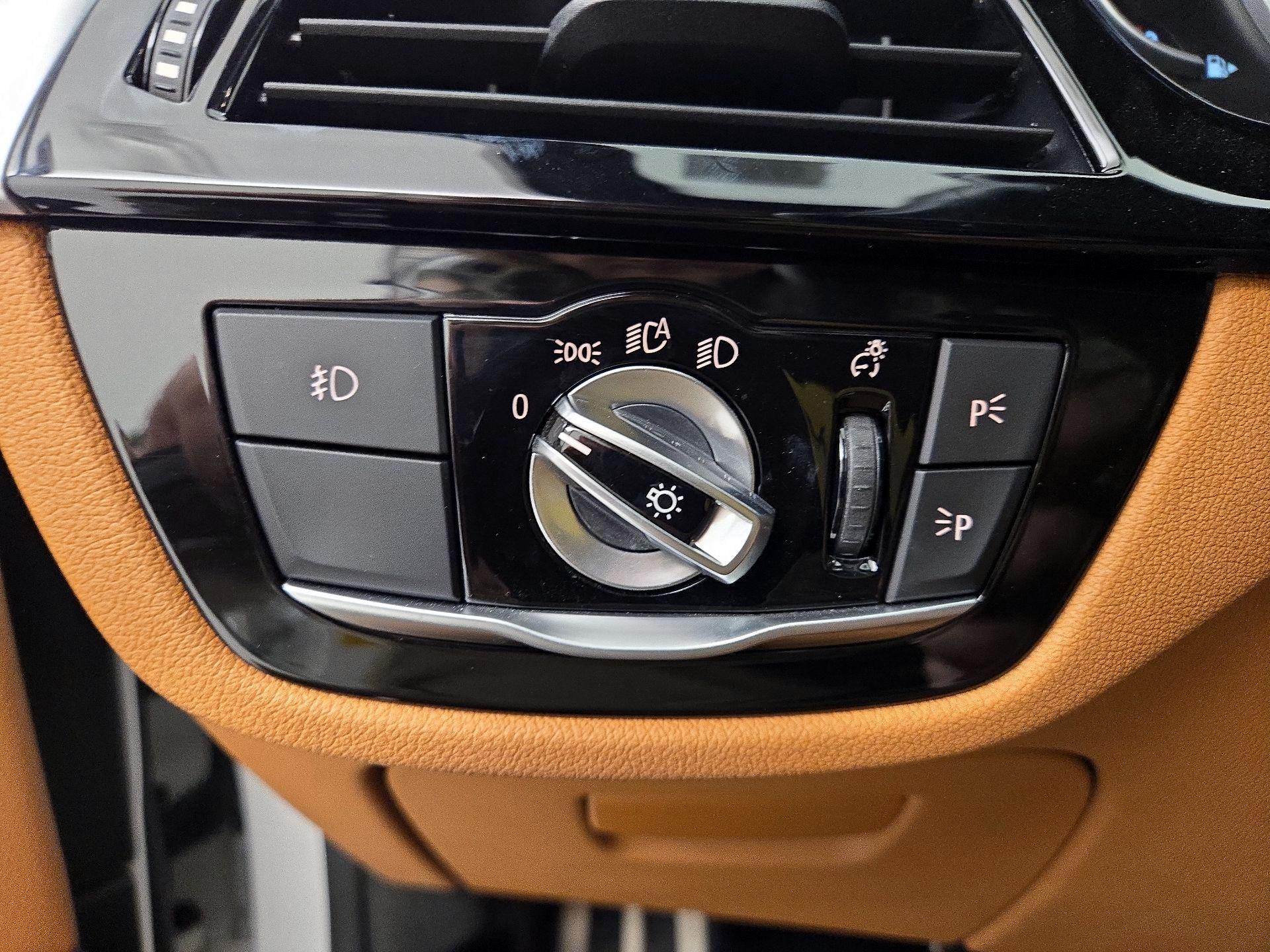 Thumbnail: 2018 BMW 5 Series - 13