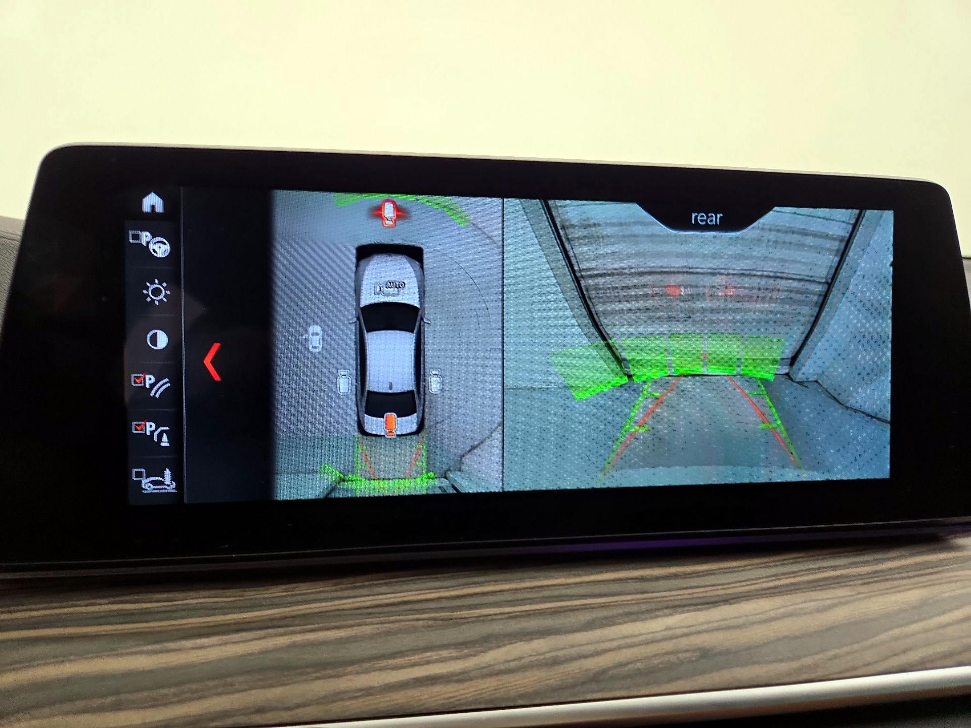 Thumbnail: 2018 BMW 5 Series - 15