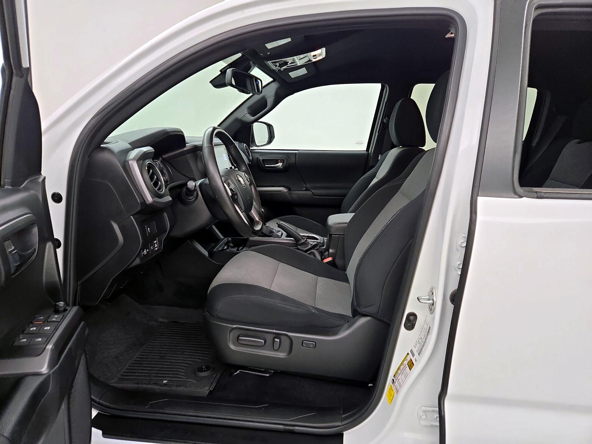 Thumbnail: 2023 Toyota Tacoma - 11