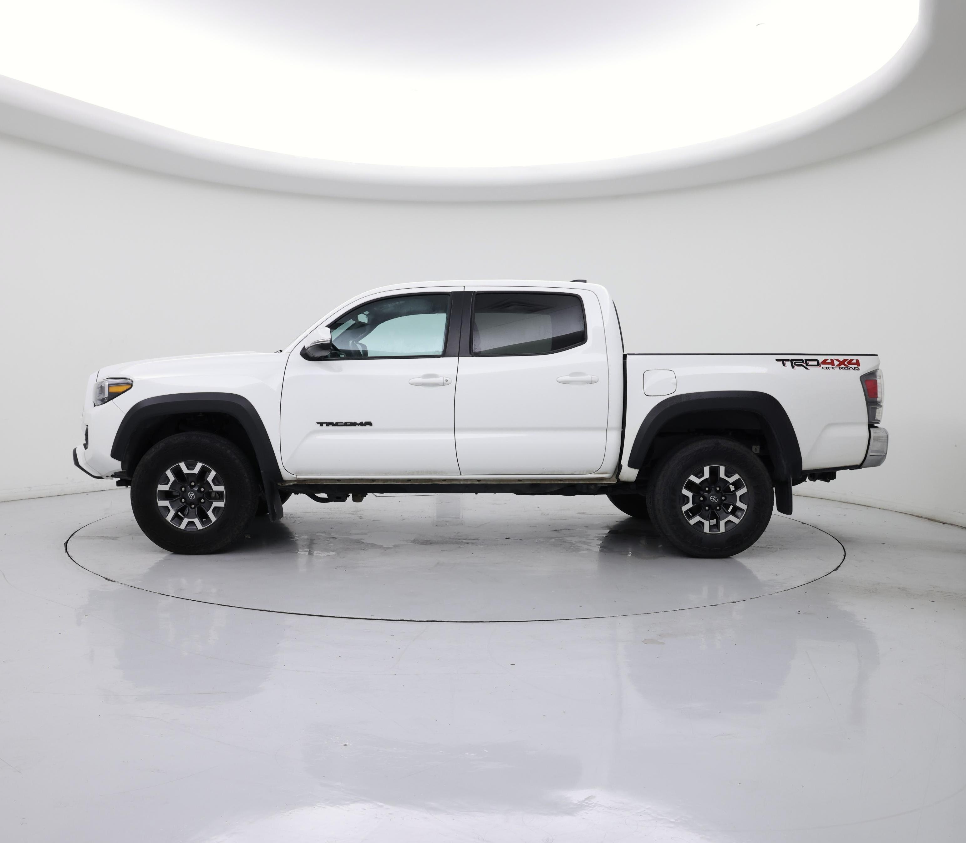 Thumbnail: 2023 Toyota Tacoma - 3
