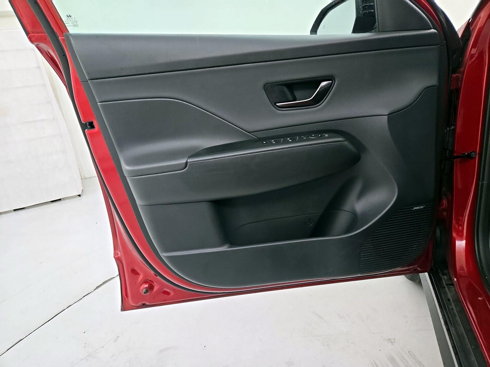 Thumbnail: 2025 Hyundai Kona - 12