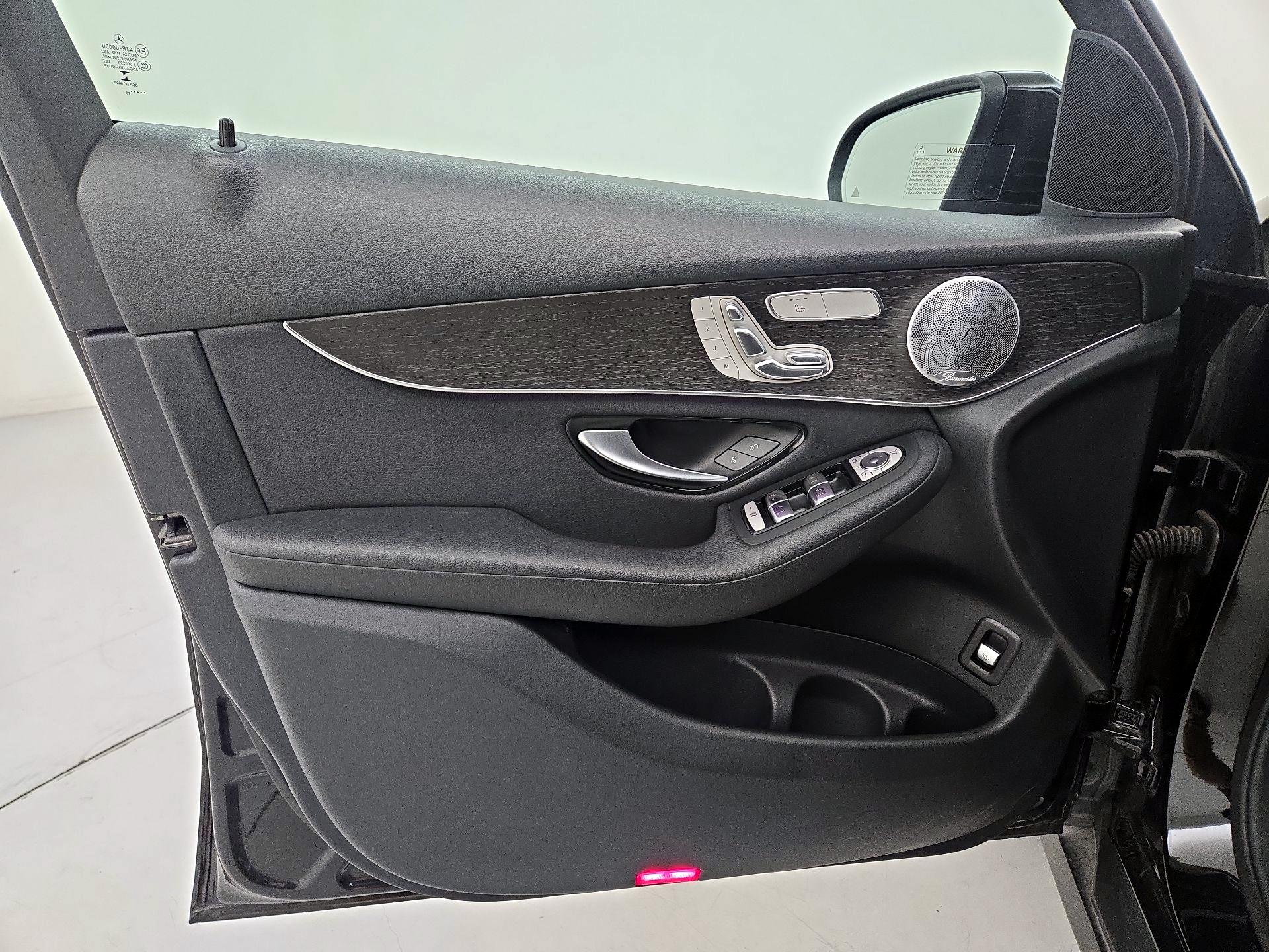 Thumbnail: 2020 Mercedes-Benz GLC - 12