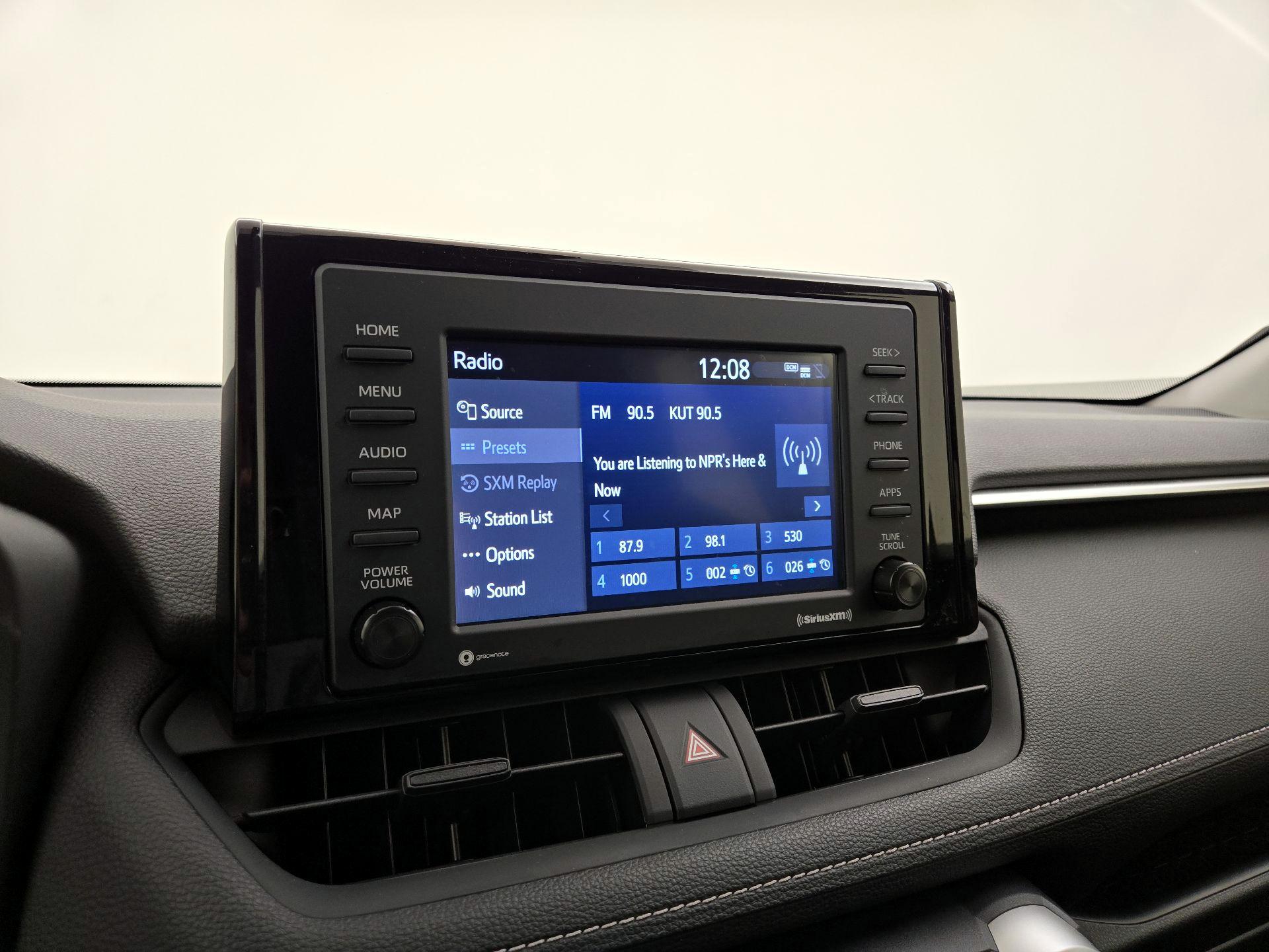 Thumbnail: 2022 Toyota RAV4 - 15