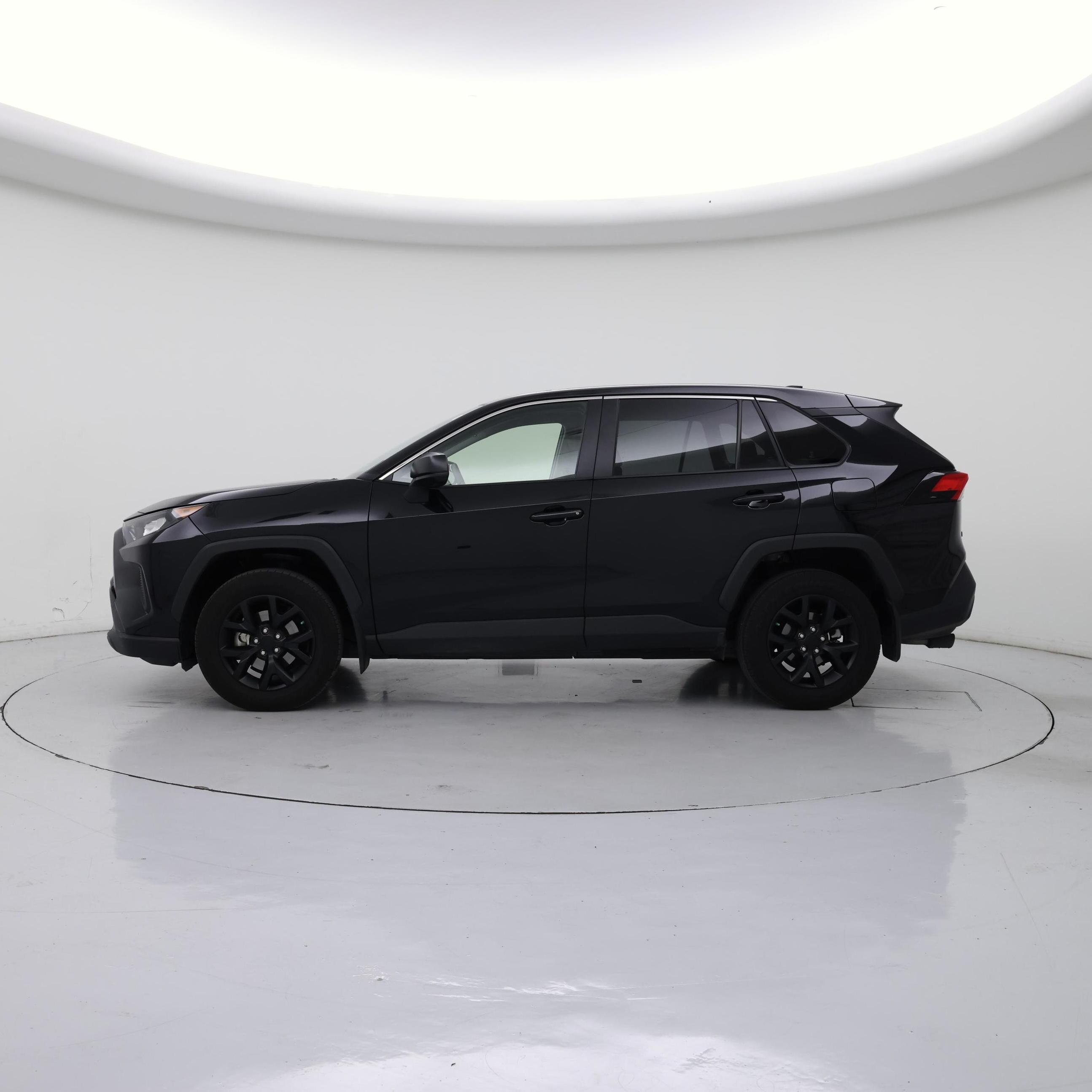 Thumbnail: 2022 Toyota RAV4 - 3