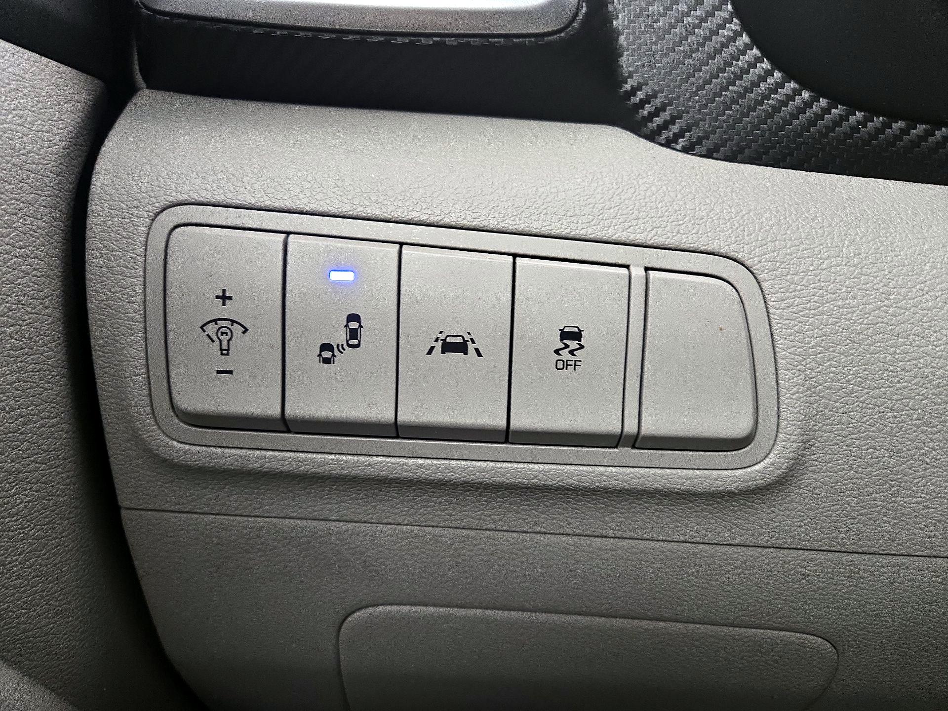 Thumbnail: 2019 Hyundai Tucson - 13