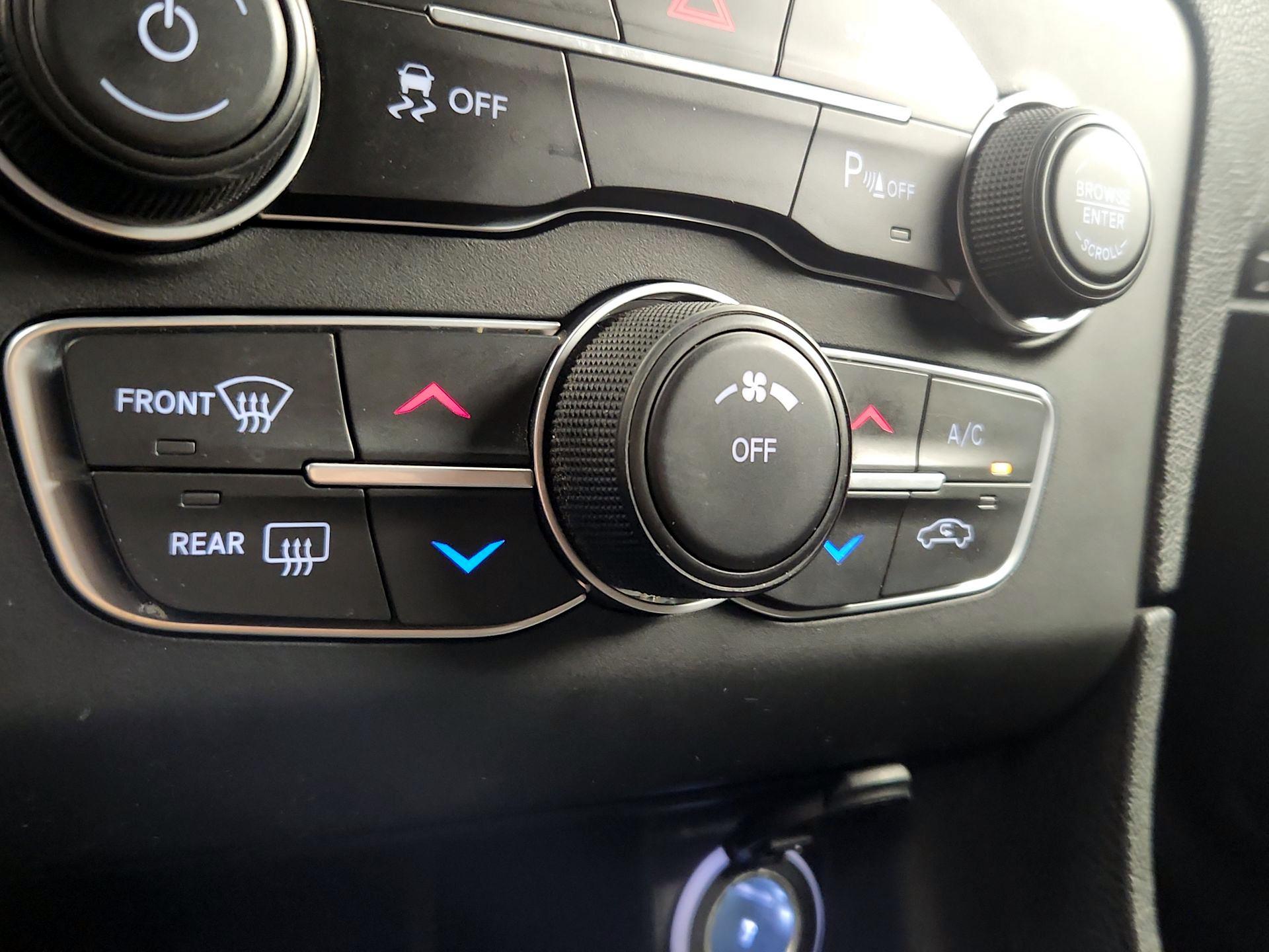 Thumbnail: 2023 Dodge Charger - 16