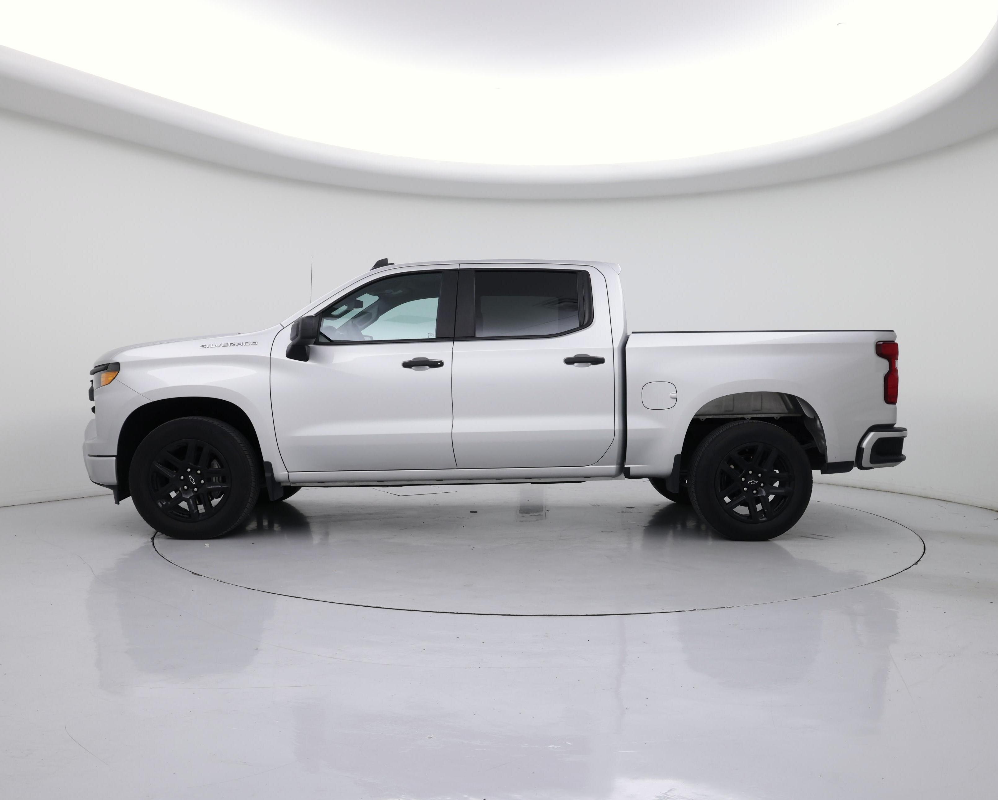 Thumbnail: 2022 Chevrolet Silverado 1500 - 3