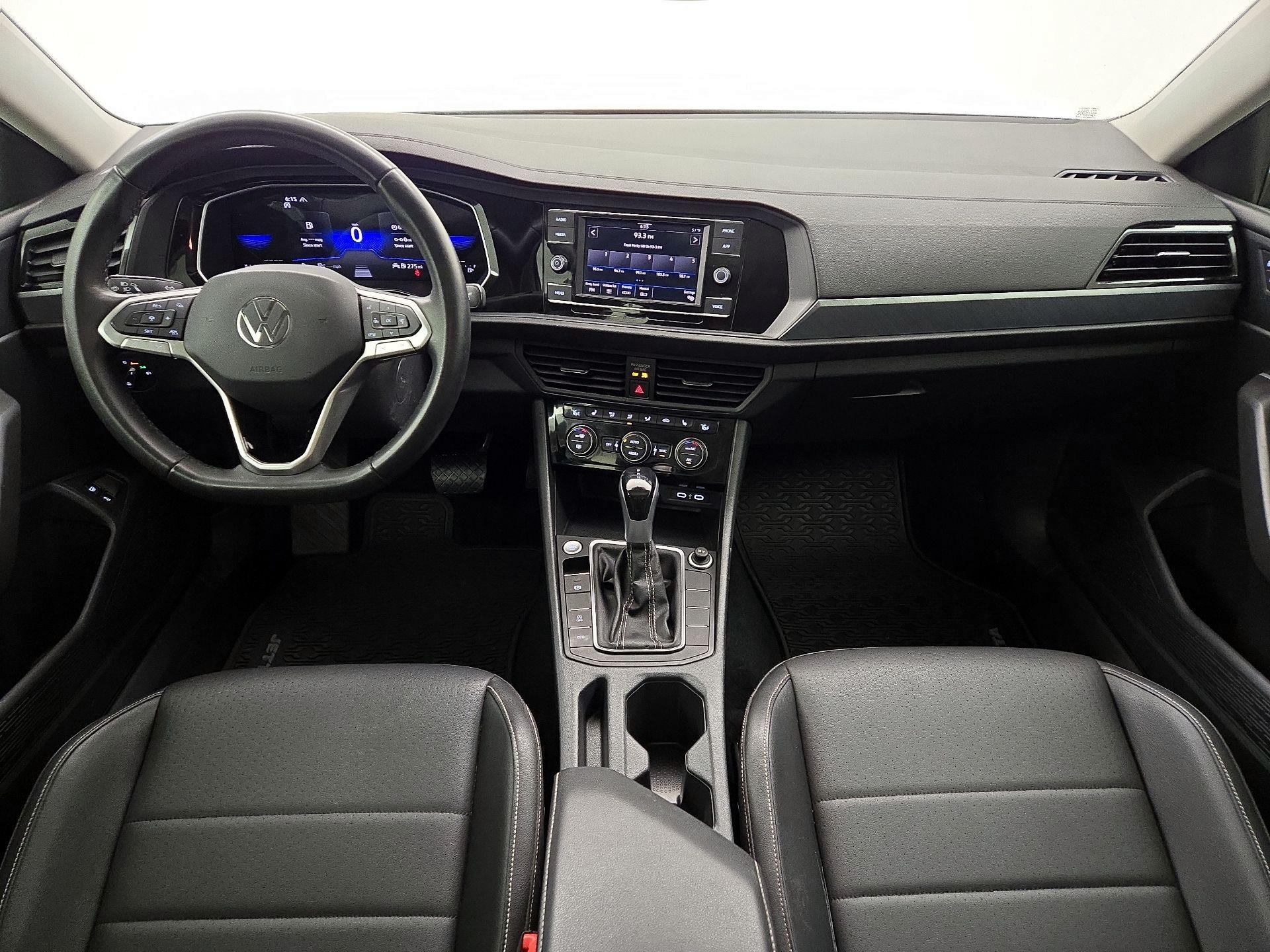 Thumbnail: 2023 Volkswagen Jetta - 9