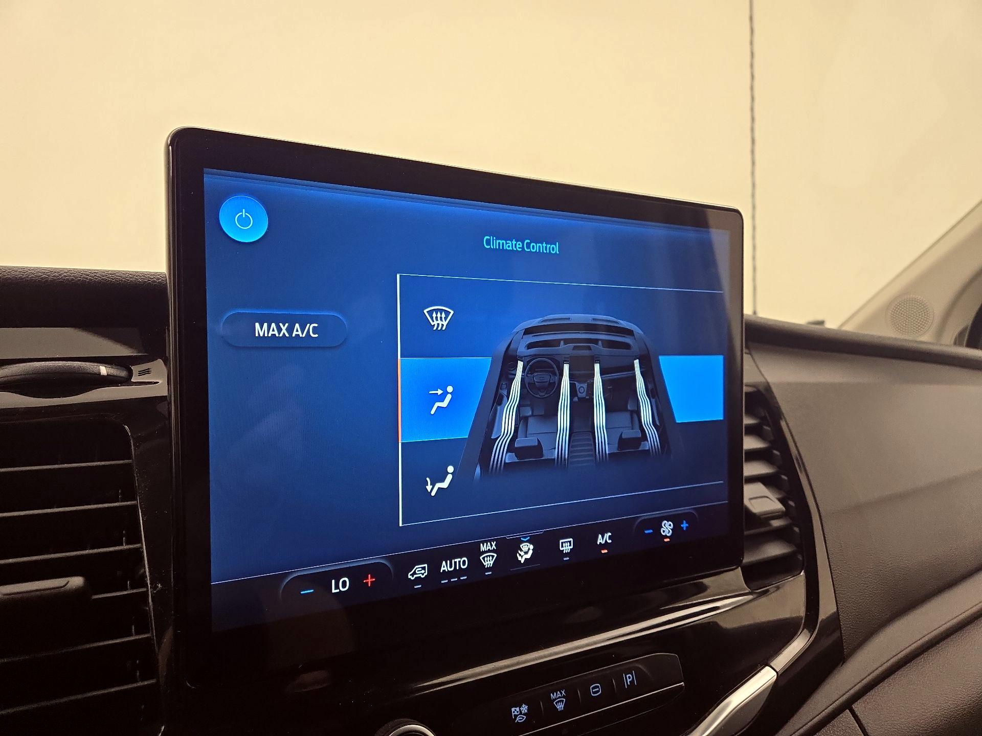 Thumbnail: 2023 Ford Transit Series - 17