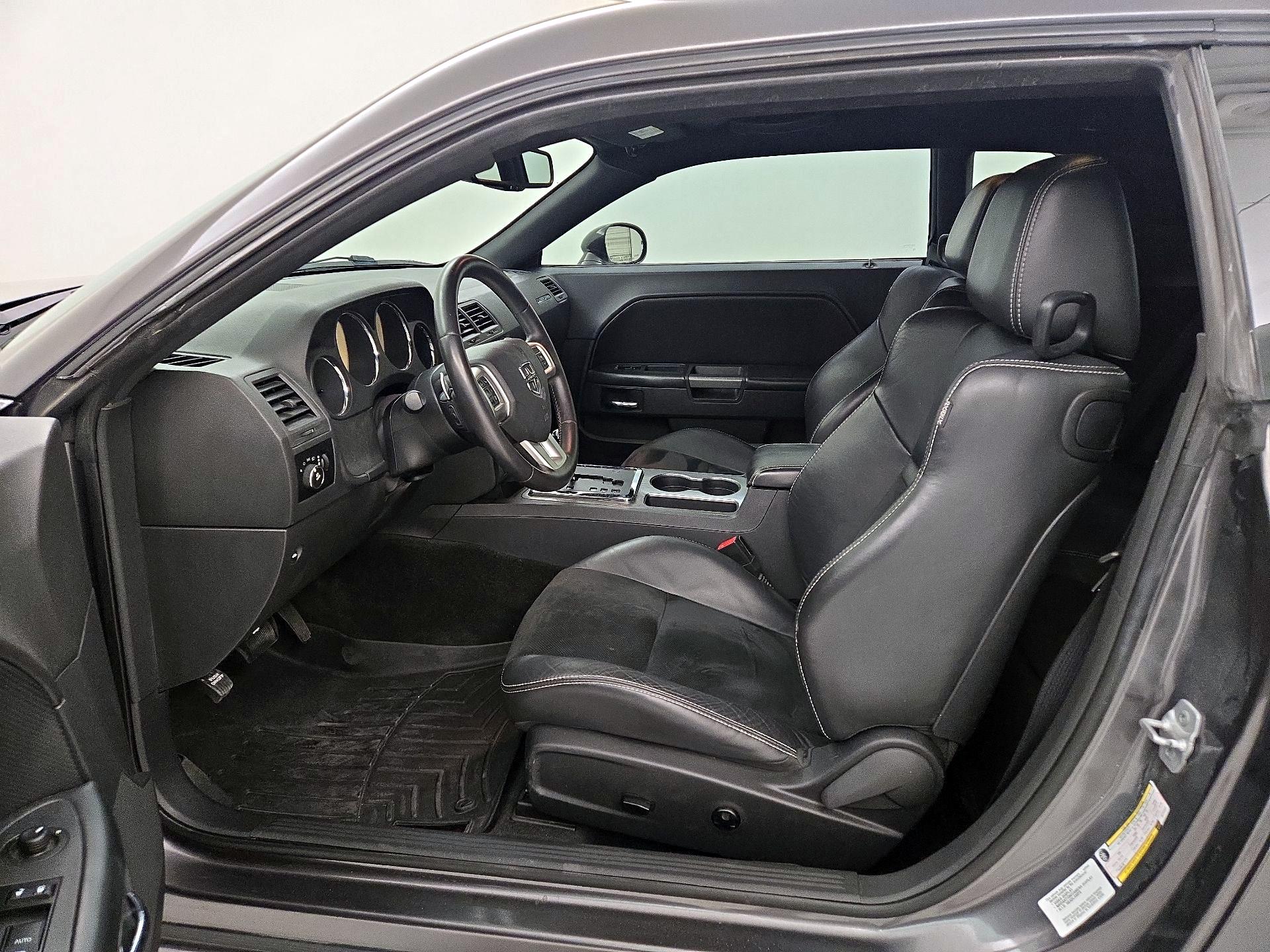 Thumbnail: 2014 Dodge Challenger - 11