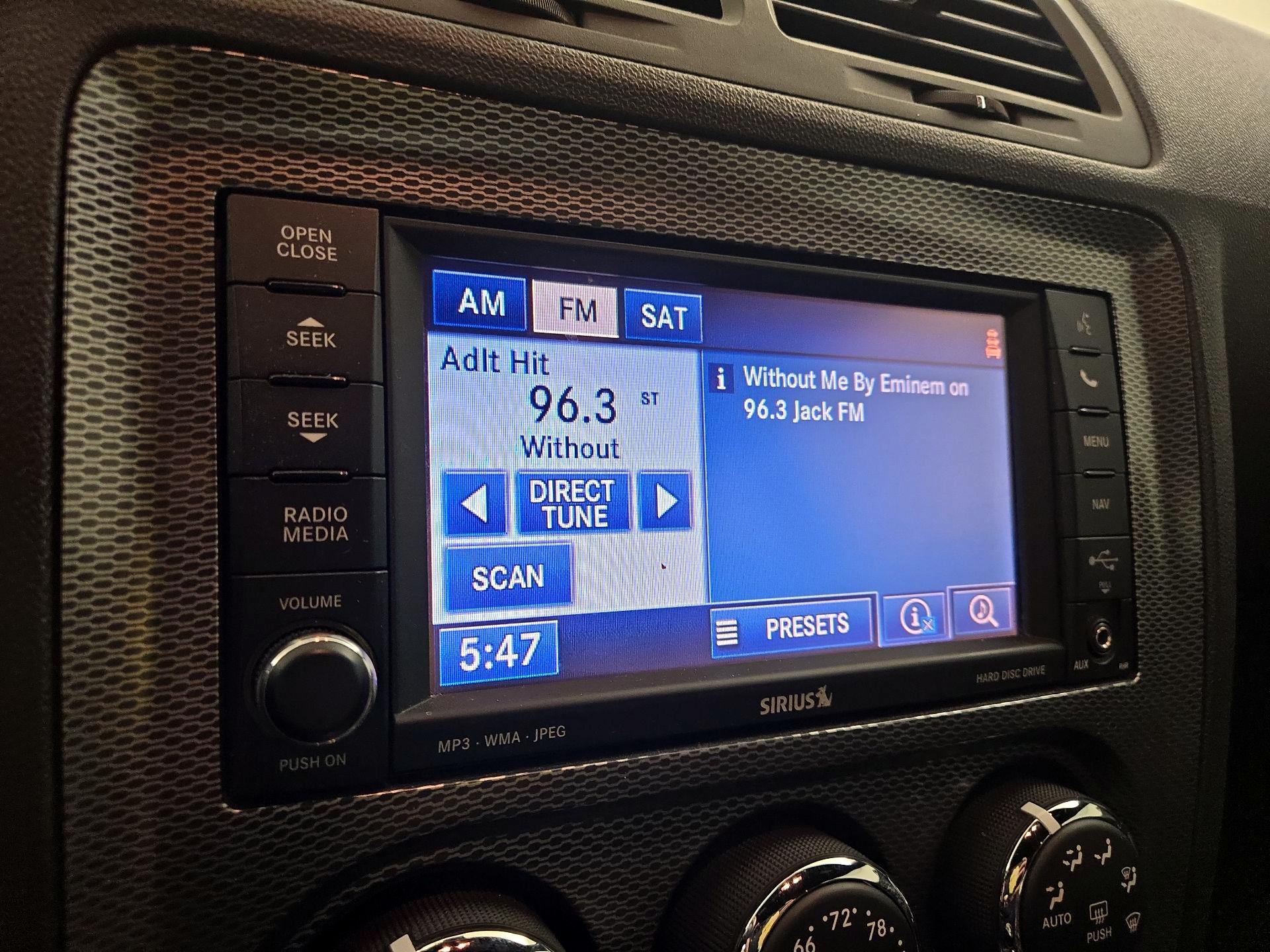 Thumbnail: 2014 Dodge Challenger - 14