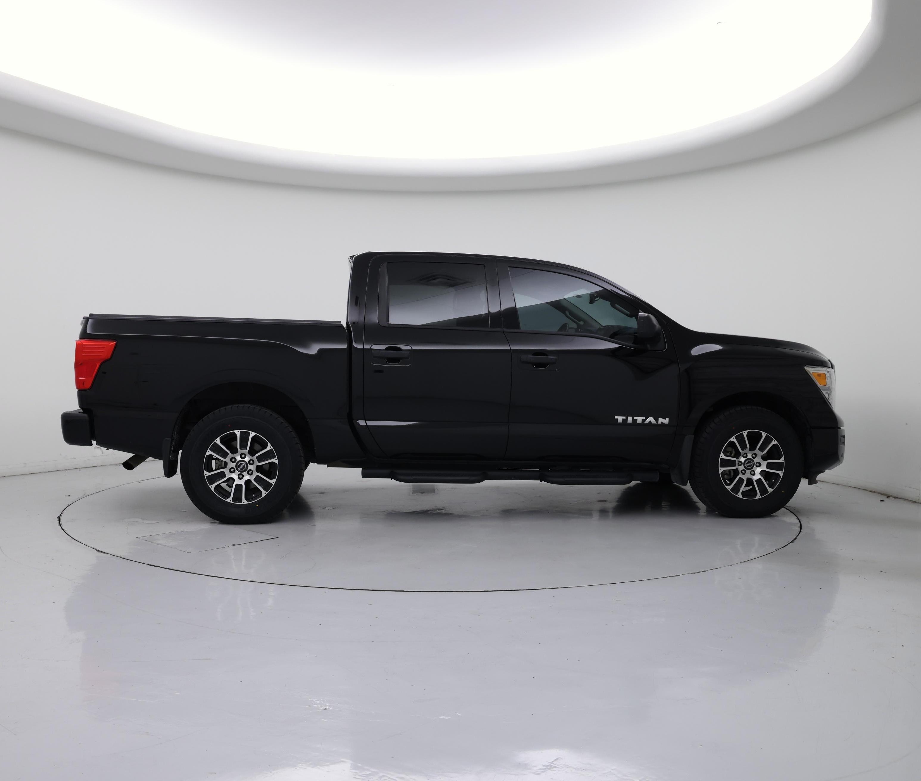 Thumbnail: 2023 Nissan Titan - 7