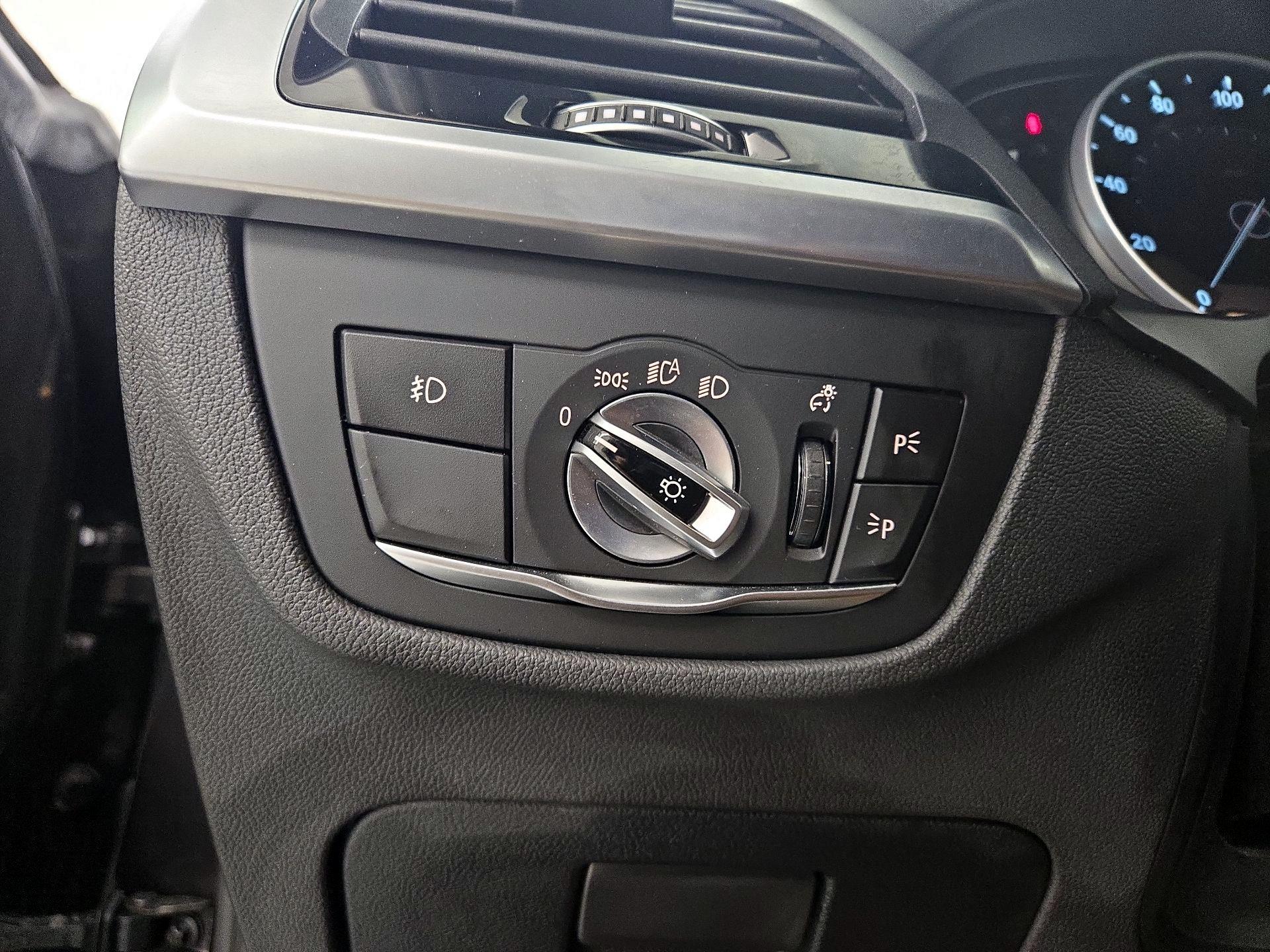 Thumbnail: 2019 BMW X3 - 13