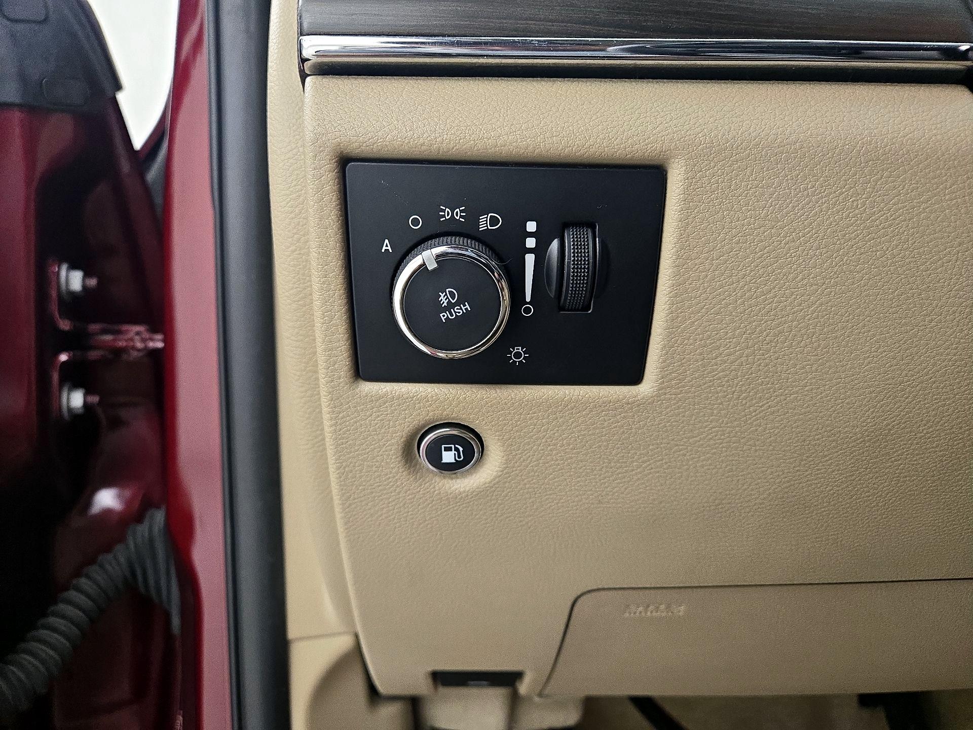 Thumbnail: 2019 Jeep Grand Cherokee - 13