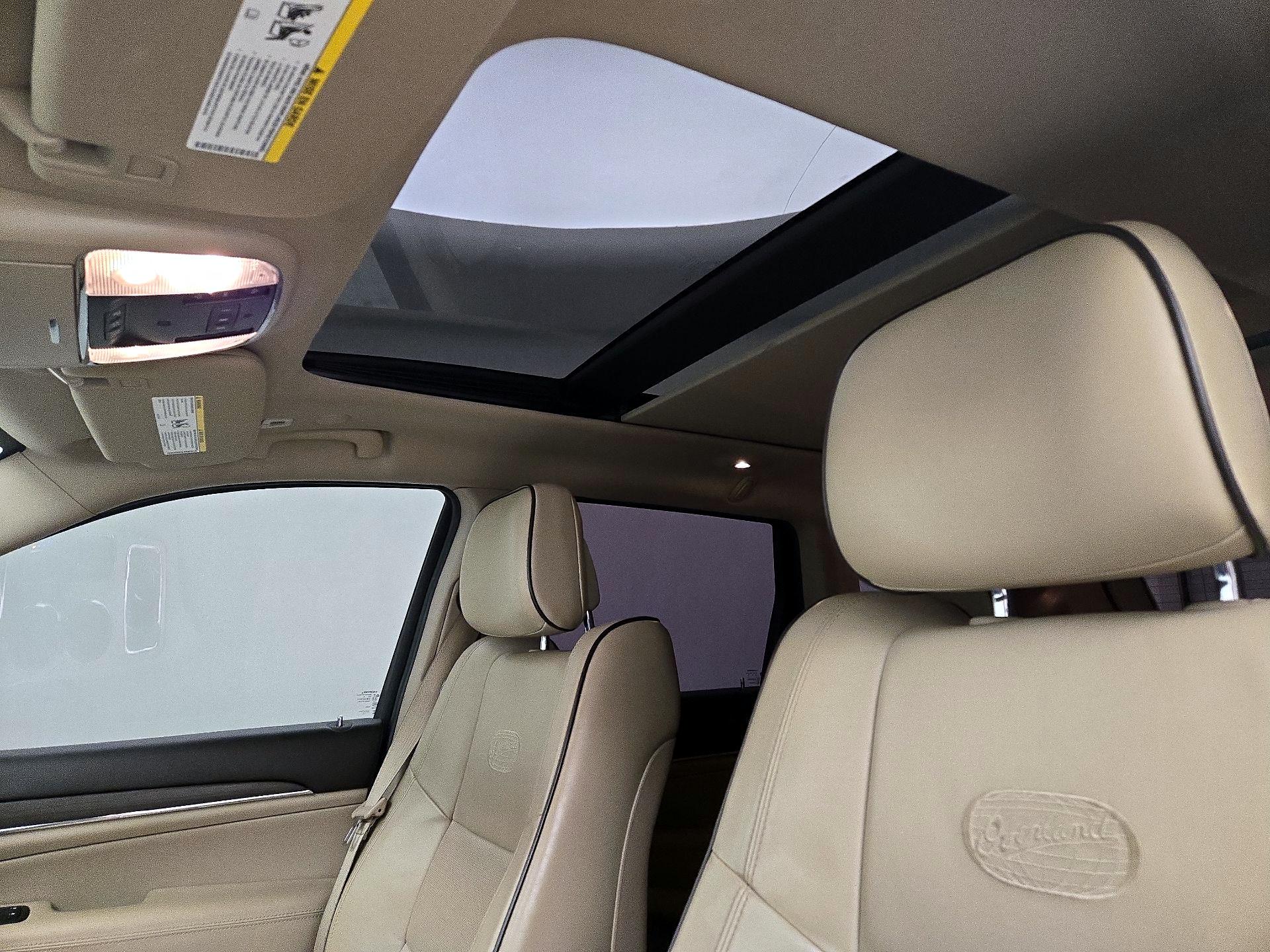 Thumbnail: 2019 Jeep Grand Cherokee - 20