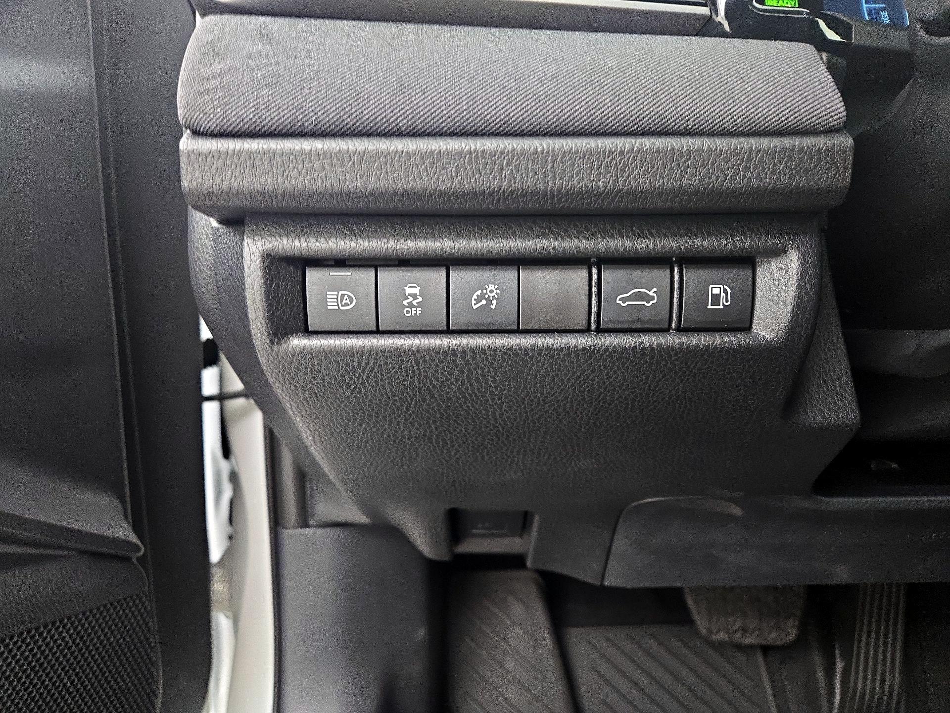 Thumbnail: 2025 Toyota Camry - 13